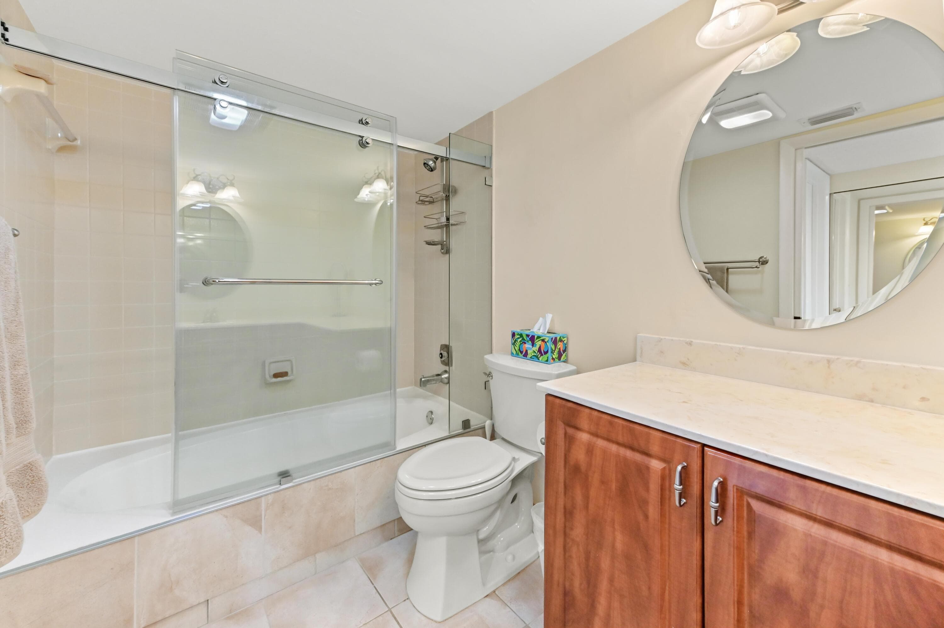 5743 Fairway Park Court 105, Boynton Beach, FL 33437 — photo 16 of 33