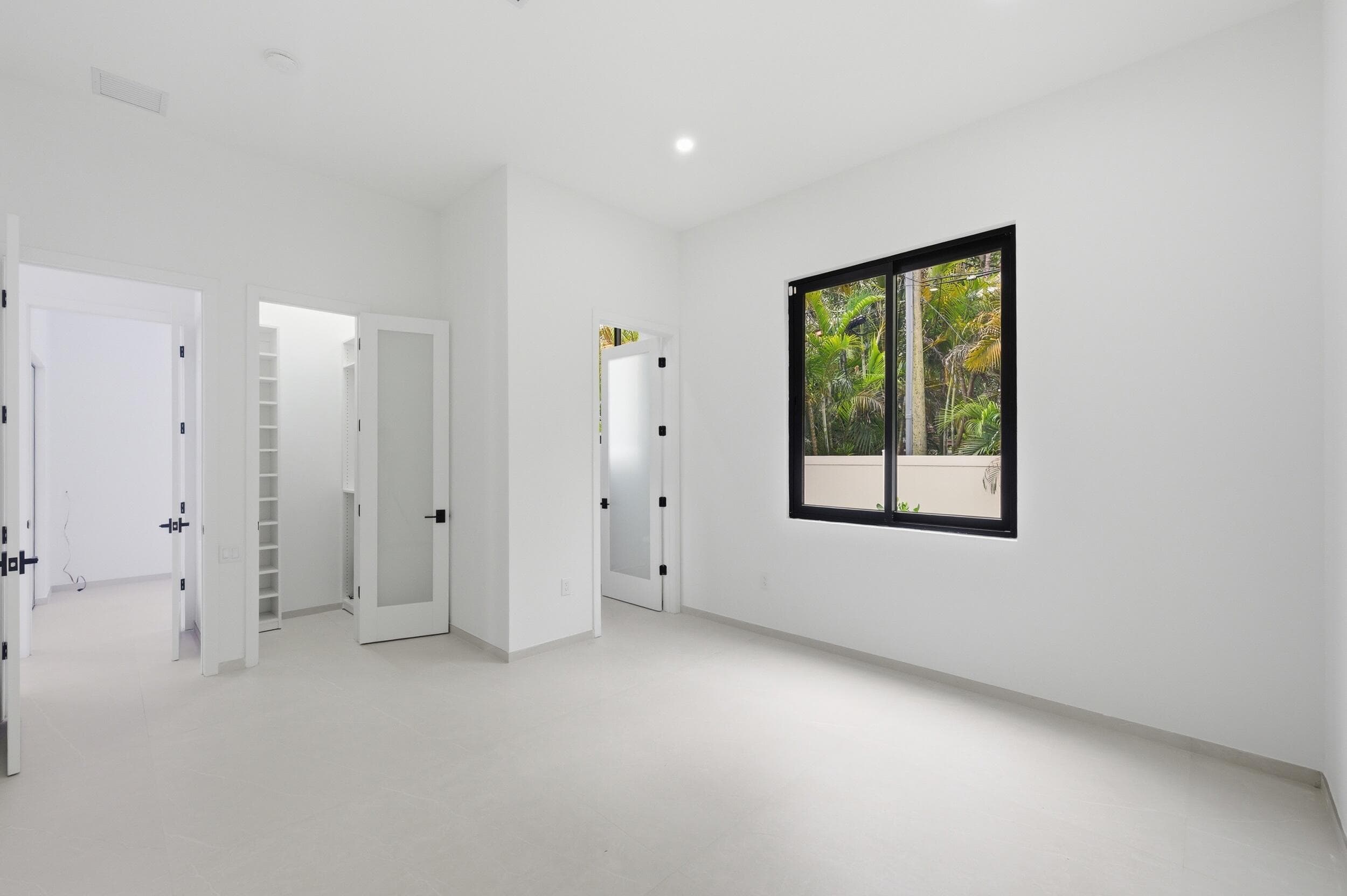 1629 NE 1st Avenue, Fort Lauderdale, FL 33305 — photo 35 of 44