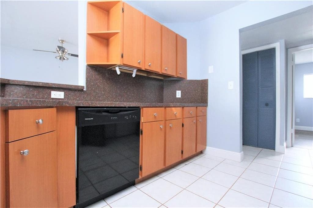 3413 NW 44th Street 107, Oakland Park, FL 33309 — photo 11 of 27