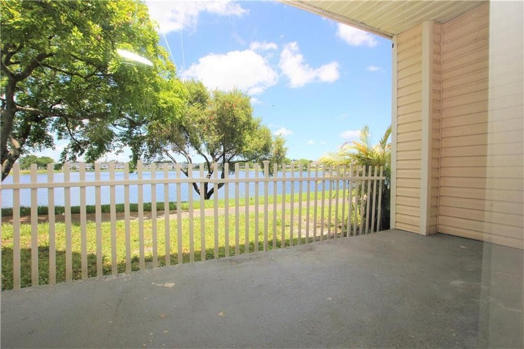 3413 NW 44th Street 107, Oakland Park, FL 33309 — photo 24 of 27
