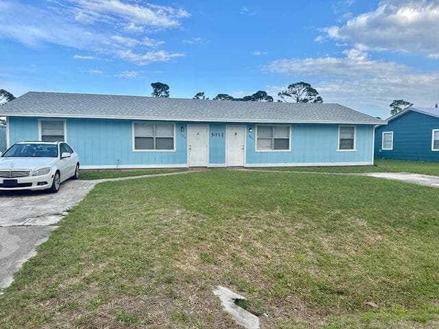 5012 Killarney Avenue, Fort Pierce, FL 34951 — photo 3 of 7