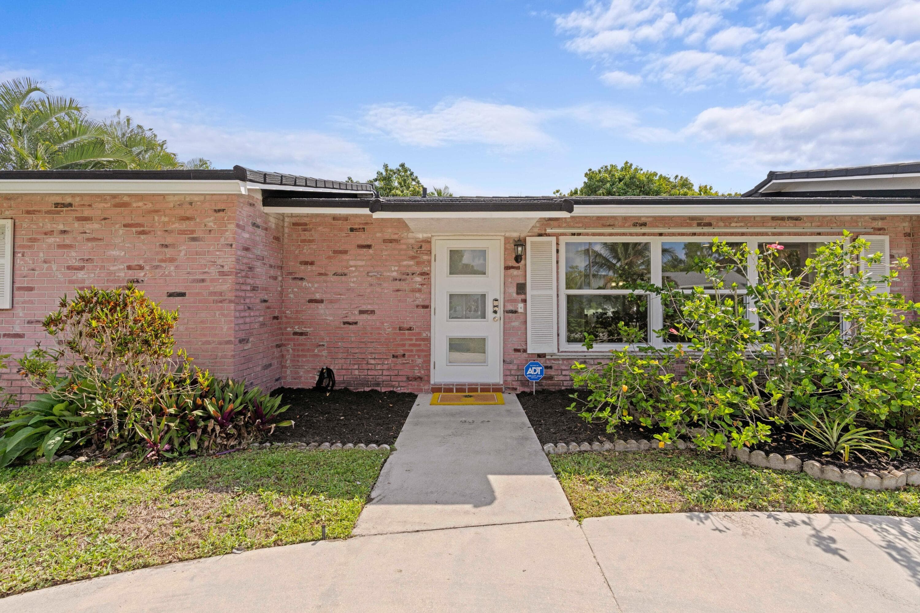 324 Sandpiper Avenue, Royal Palm Beach, FL 33411 — photo 7 of 32