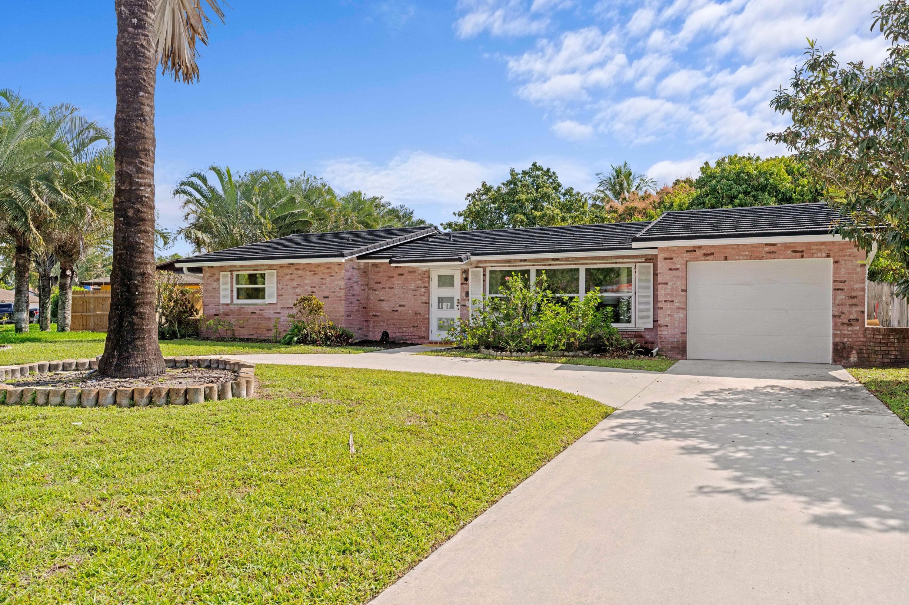 324 Sandpiper Avenue, Royal Palm Beach, FL 33411 — photo 5 of 32