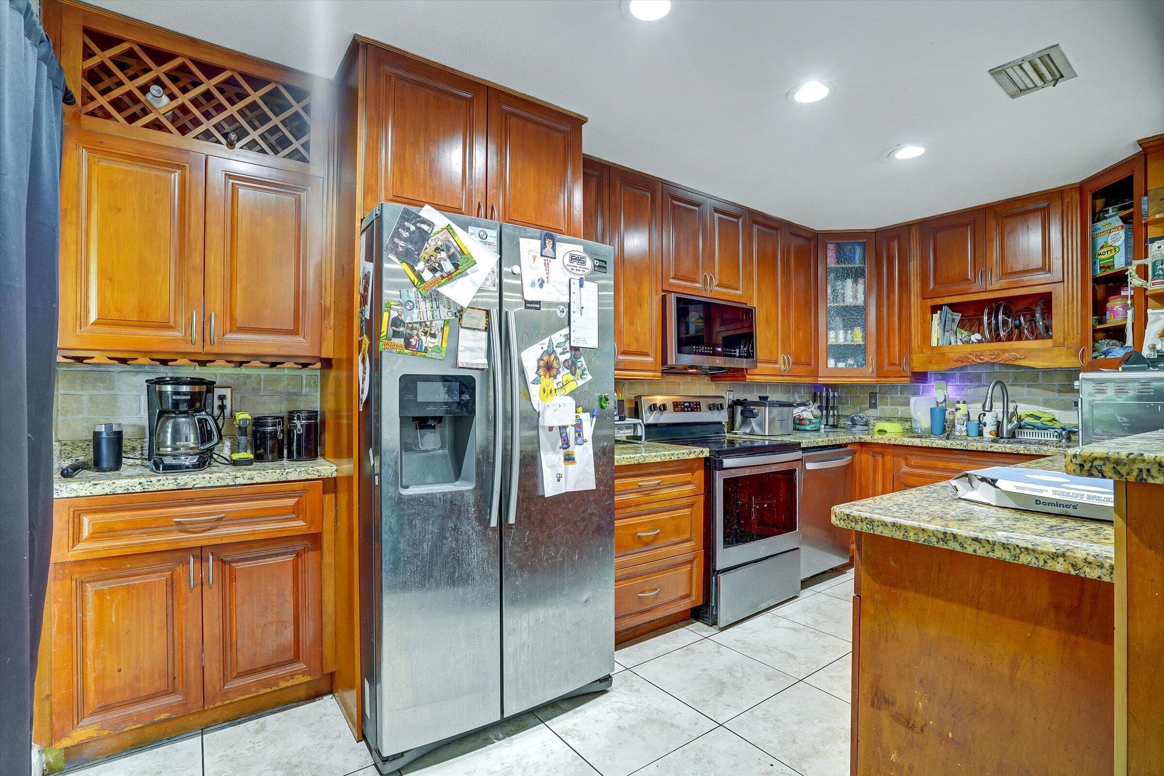 10723 NW 11th Street 10723, Pembroke Pines, FL 33026 — photo 9 of 30