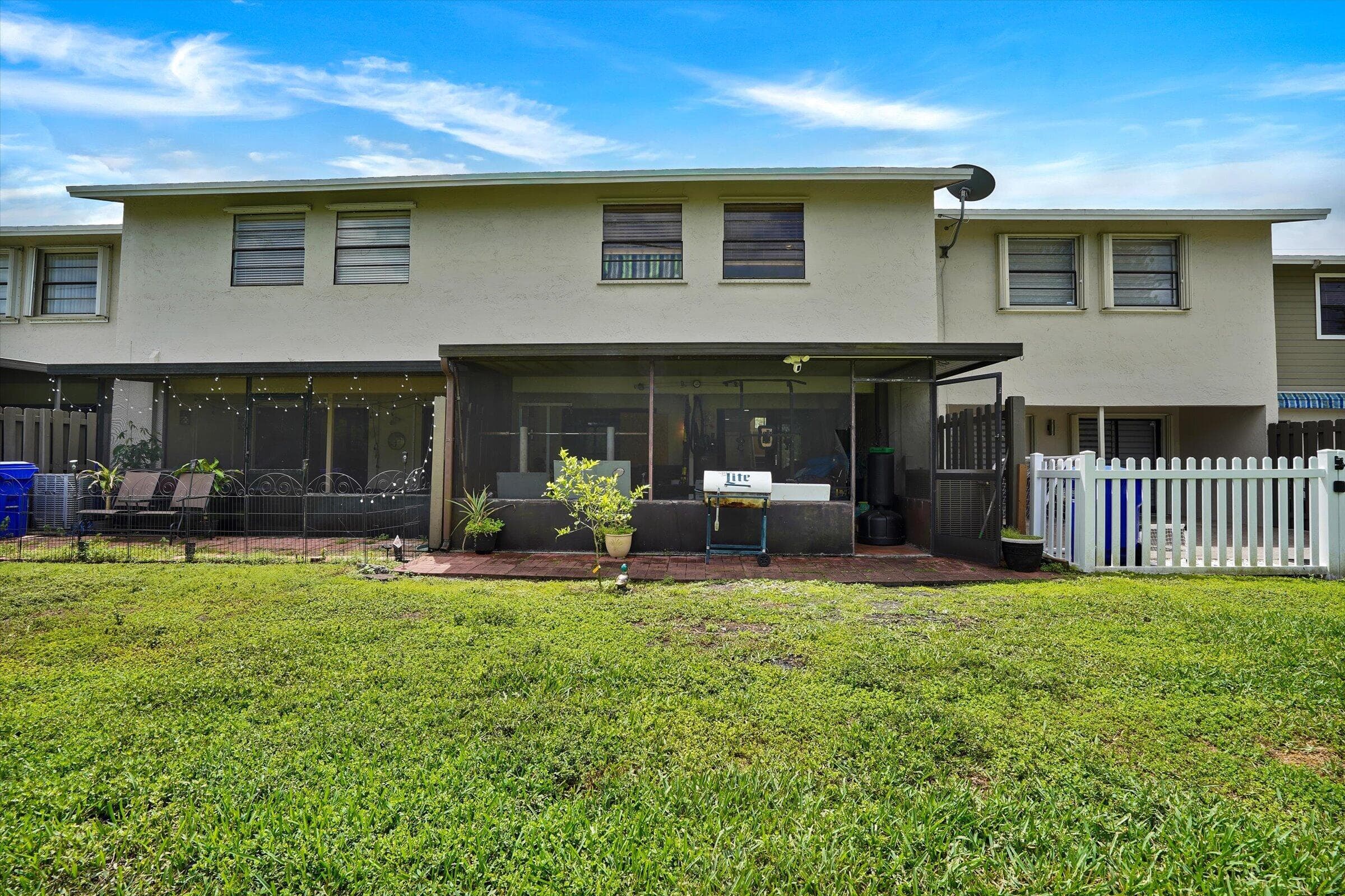 10723 NW 11th Street 10723, Pembroke Pines, FL 33026 — photo 26 of 30