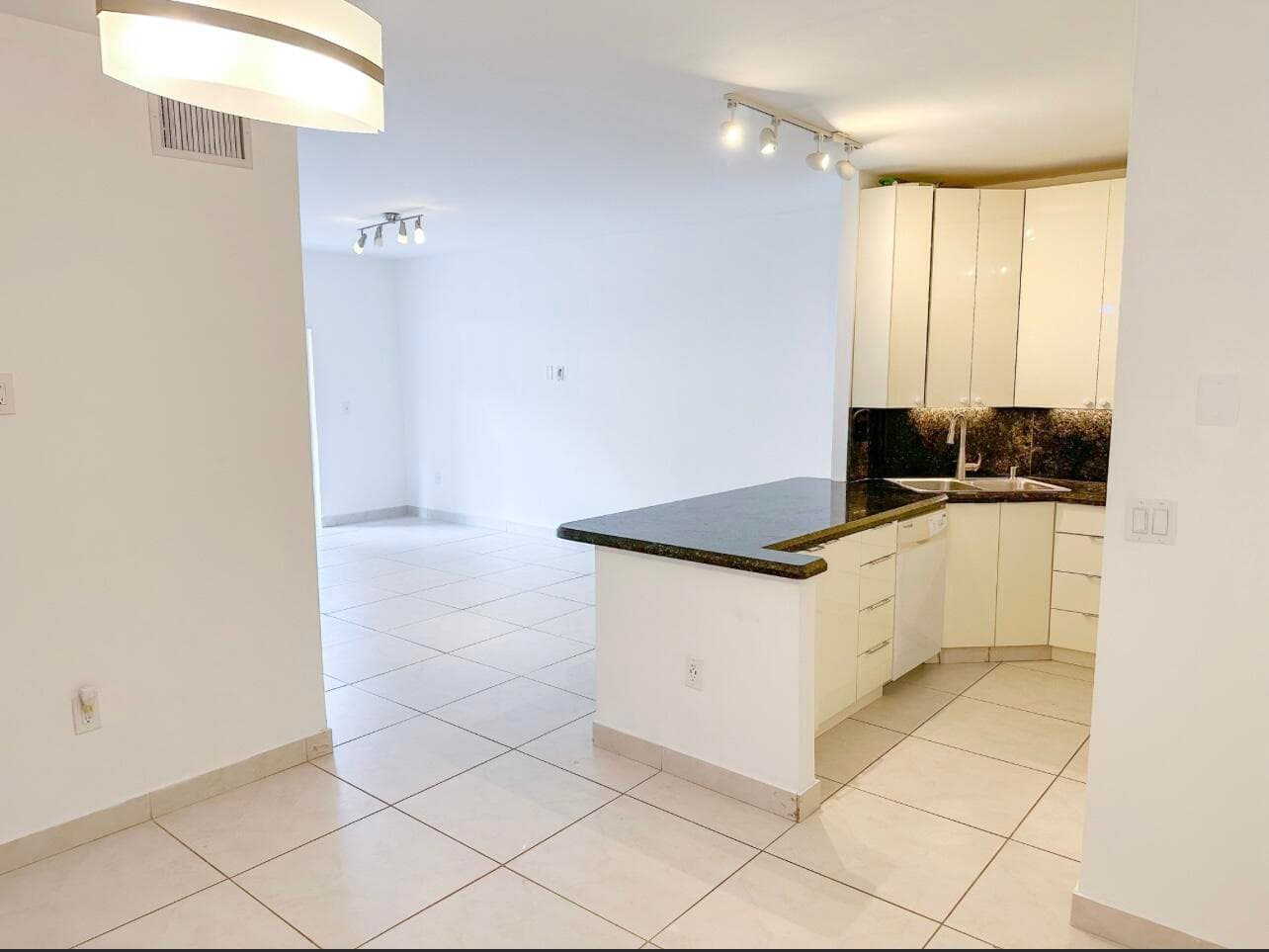 50 SW 3rd 1060, Boca Raton, FL 33432 — photo 11 of 25