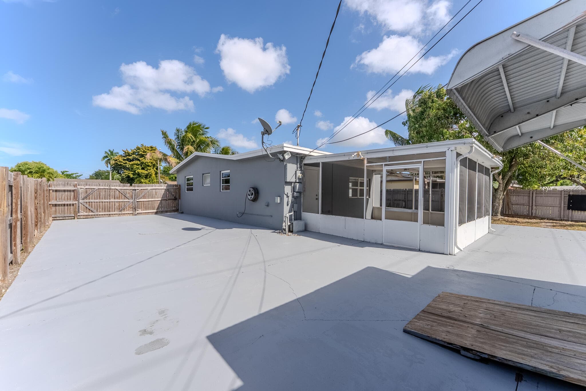 320 N 69th Way, Hollywood, FL 33024 — photo 45 of 51