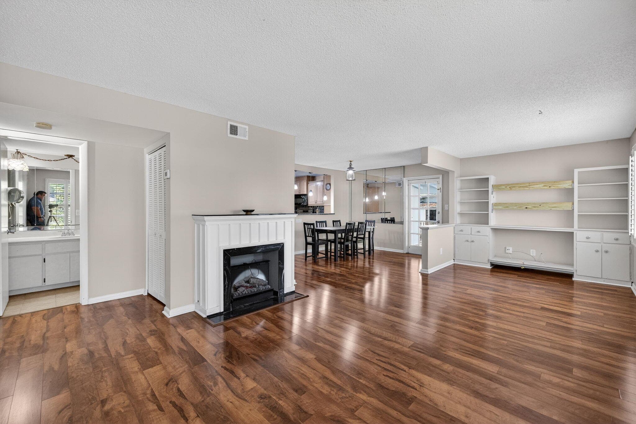 1040 SE 5th Street SE, Stuart, FL 34996 — photo 2 of 21