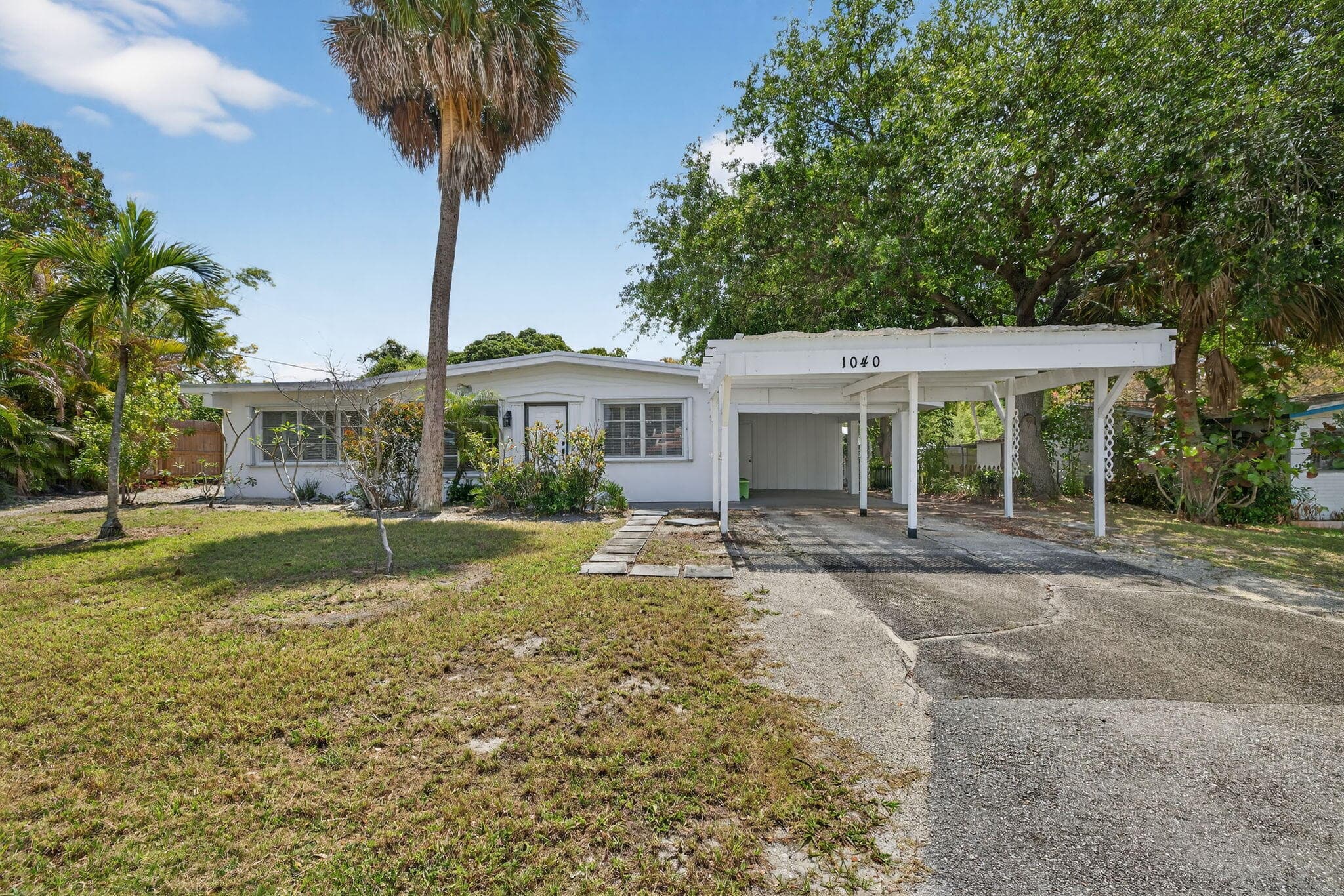 1040 SE 5th Street SE, Stuart, FL 34996 — photo 1 of 21