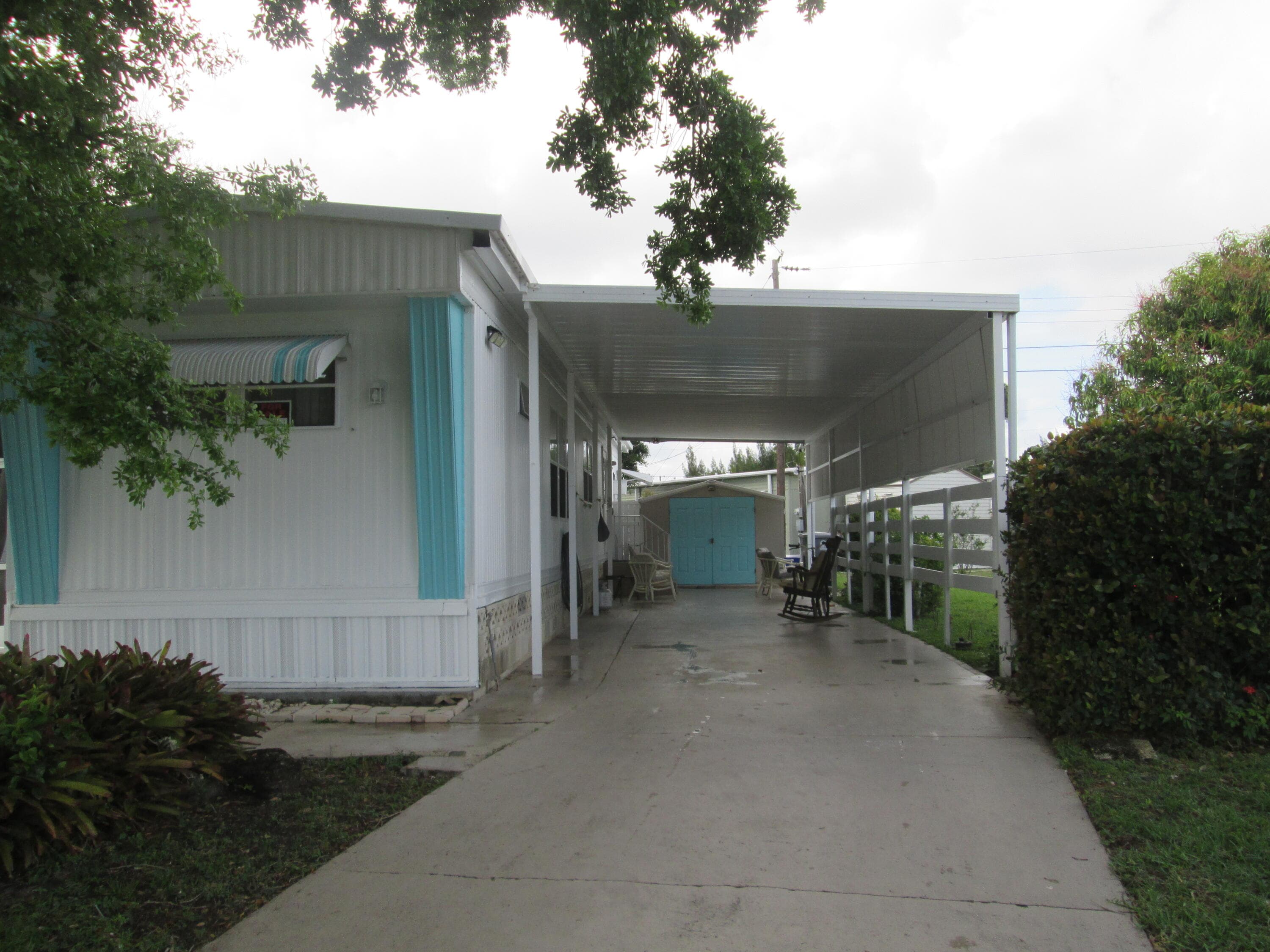 4261 Meadow View Drive, Boynton Beach, FL 33436 — photo 3 of 40