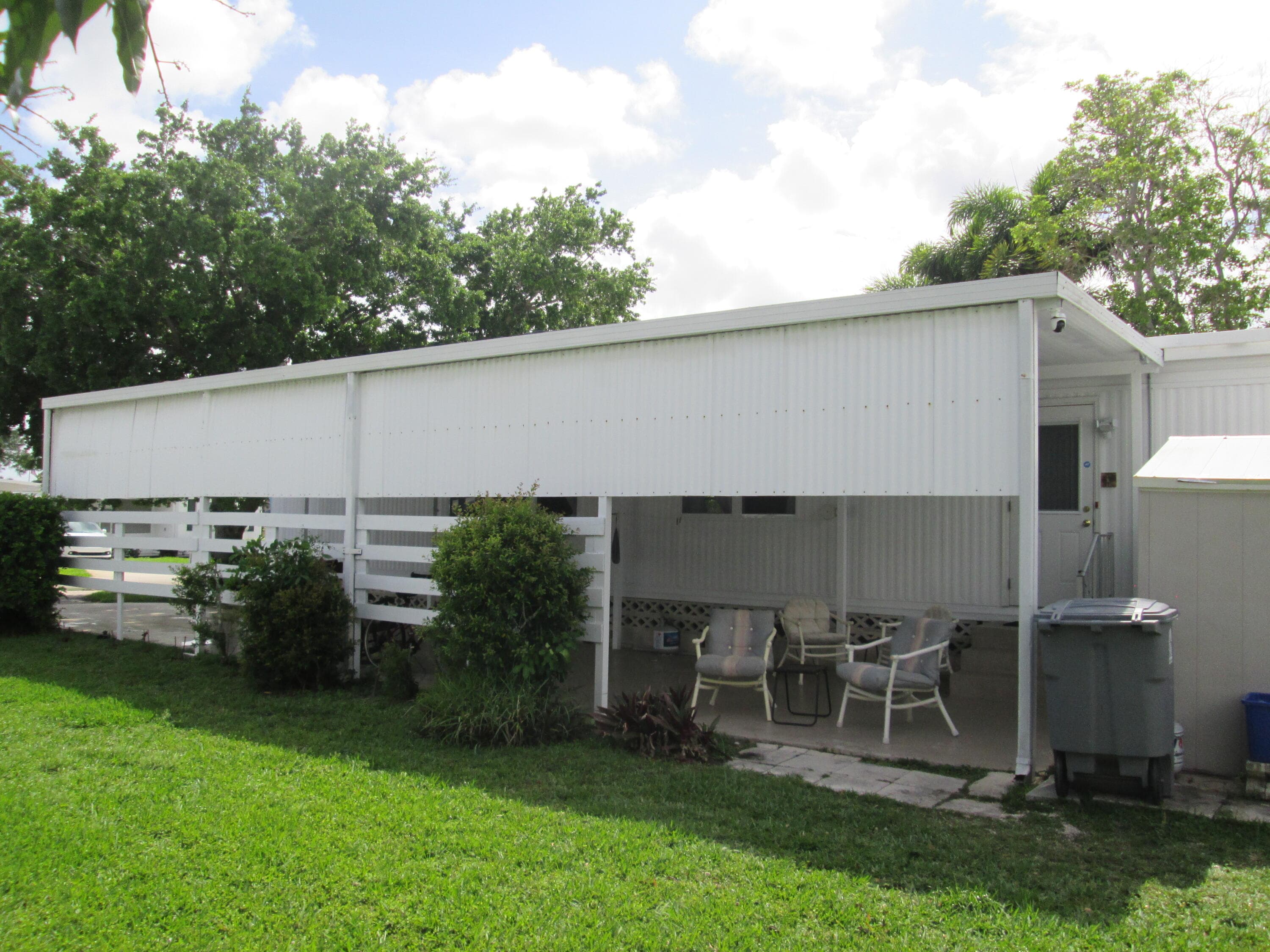 4261 Meadow View Drive, Boynton Beach, FL 33436 — photo 10 of 40