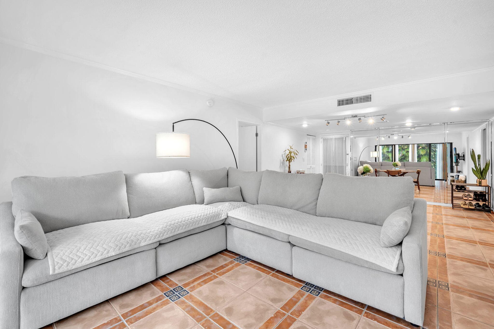 1823 Presidential Way E101, West Palm Beach, FL 33401 — photo 16 of 41