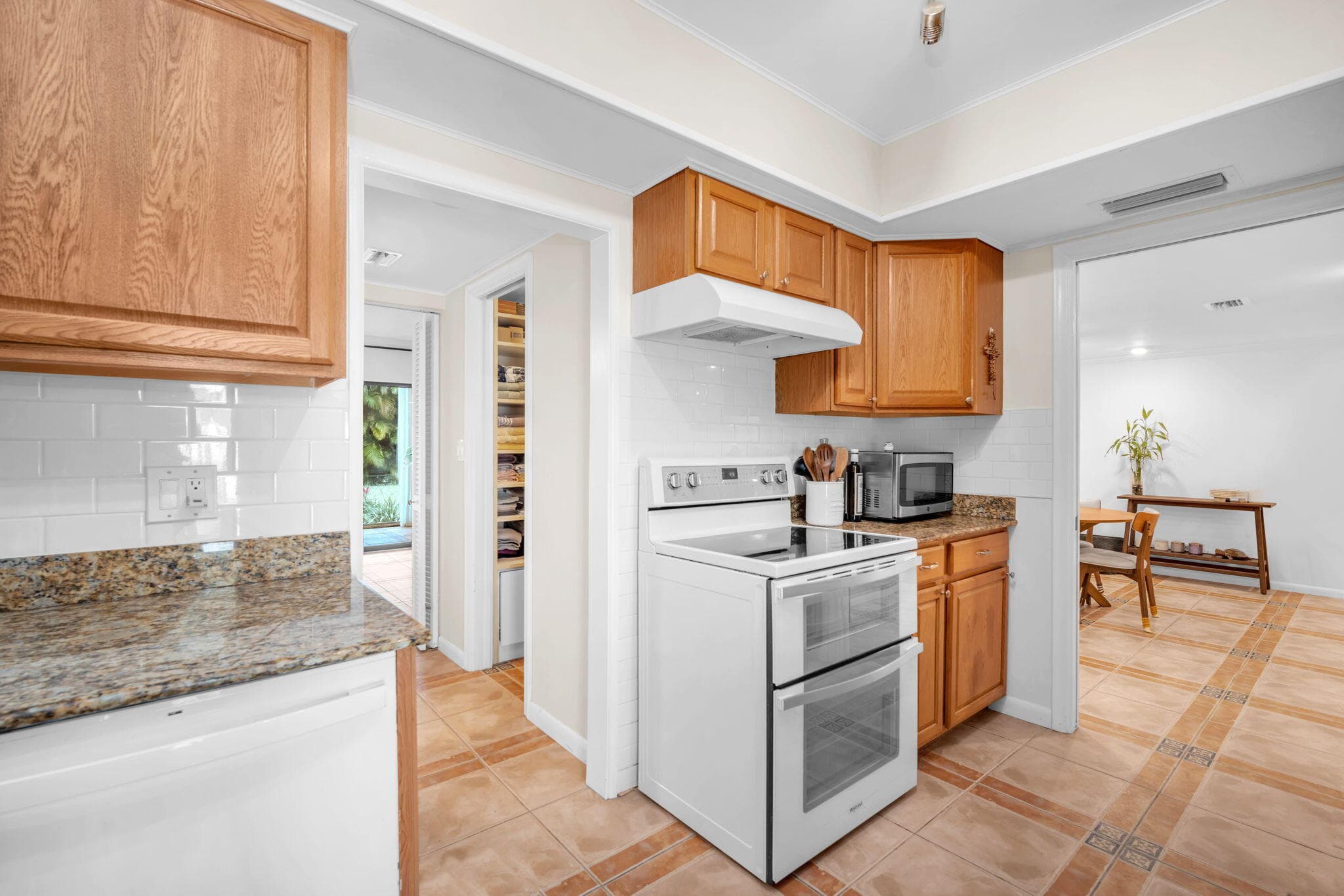 1823 Presidential Way E101, West Palm Beach, FL 33401 — photo 24 of 41