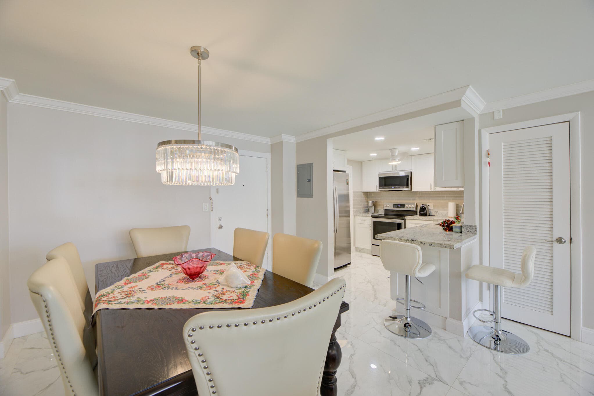 305 N Pompano Beach Boulevard 1007, Pompano Beach, FL 33062 — photo 3 of 44