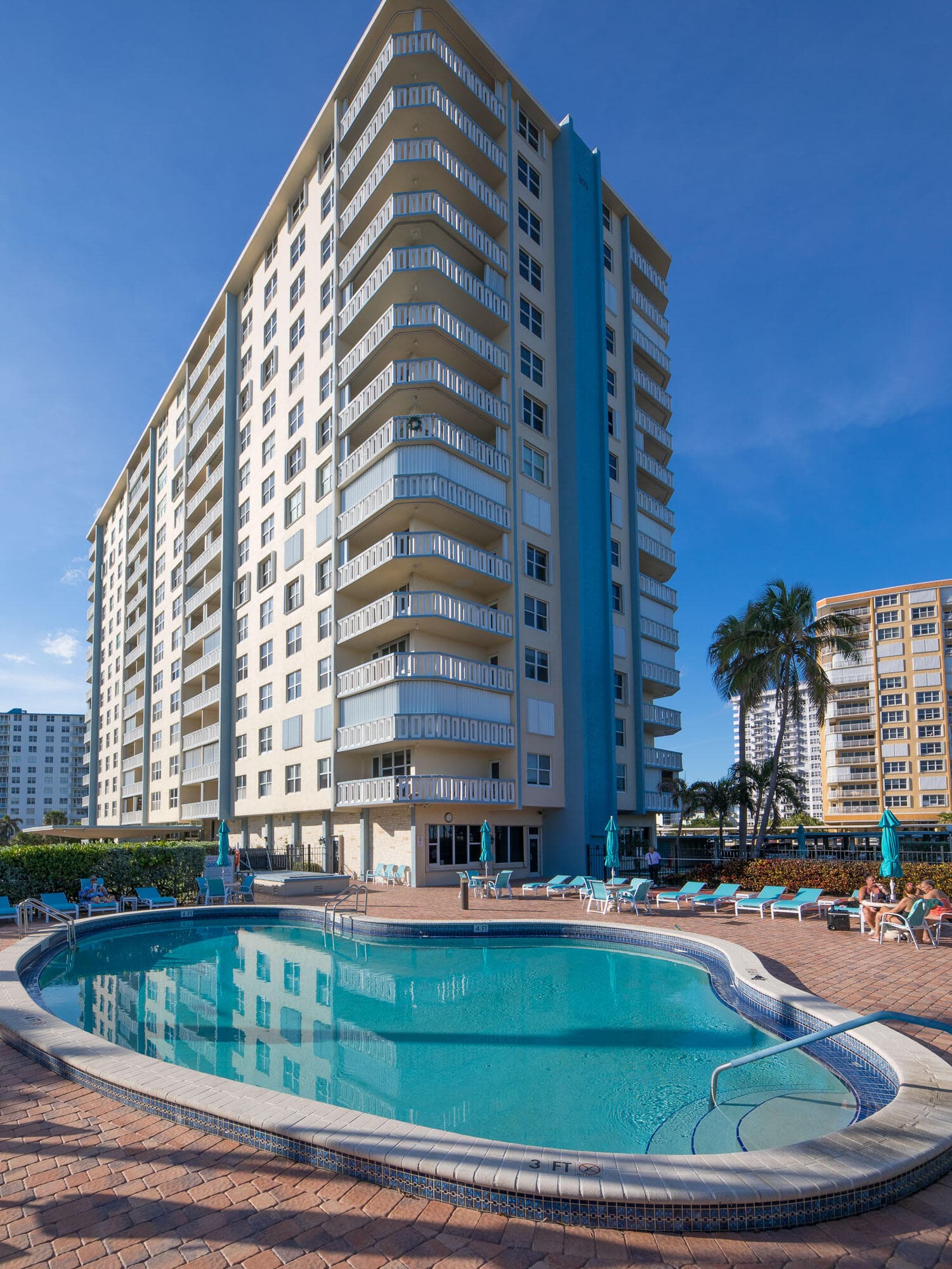 305 N Pompano Beach Boulevard 1007, Pompano Beach, FL 33062 — photo 35 of 44