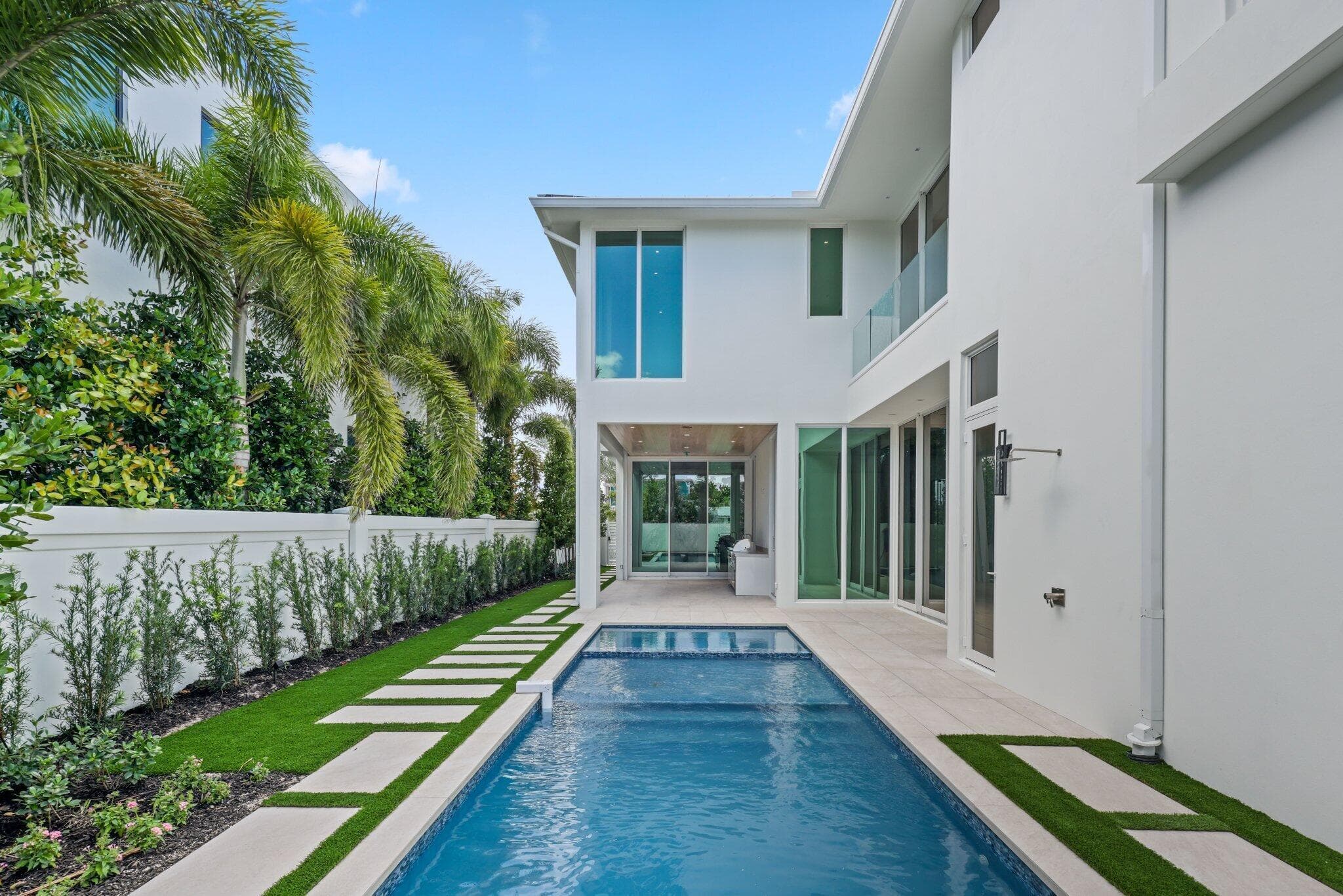 330 Grove Place, Delray Beach, FL 33444 — photo 2 of 78