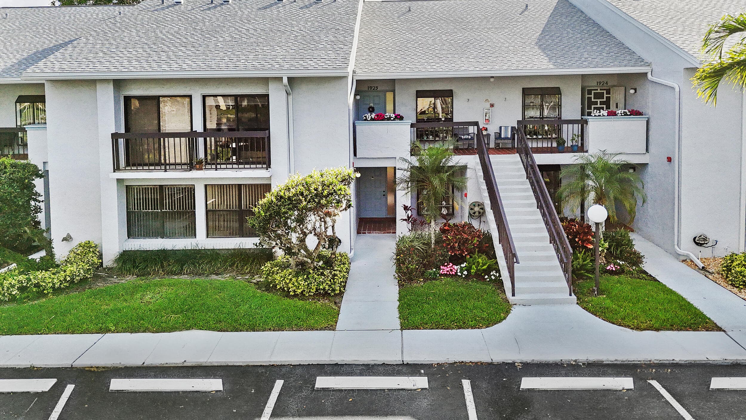 5186 Golfview Court 1913, Delray Beach, FL 33484 — photo 1 of 35