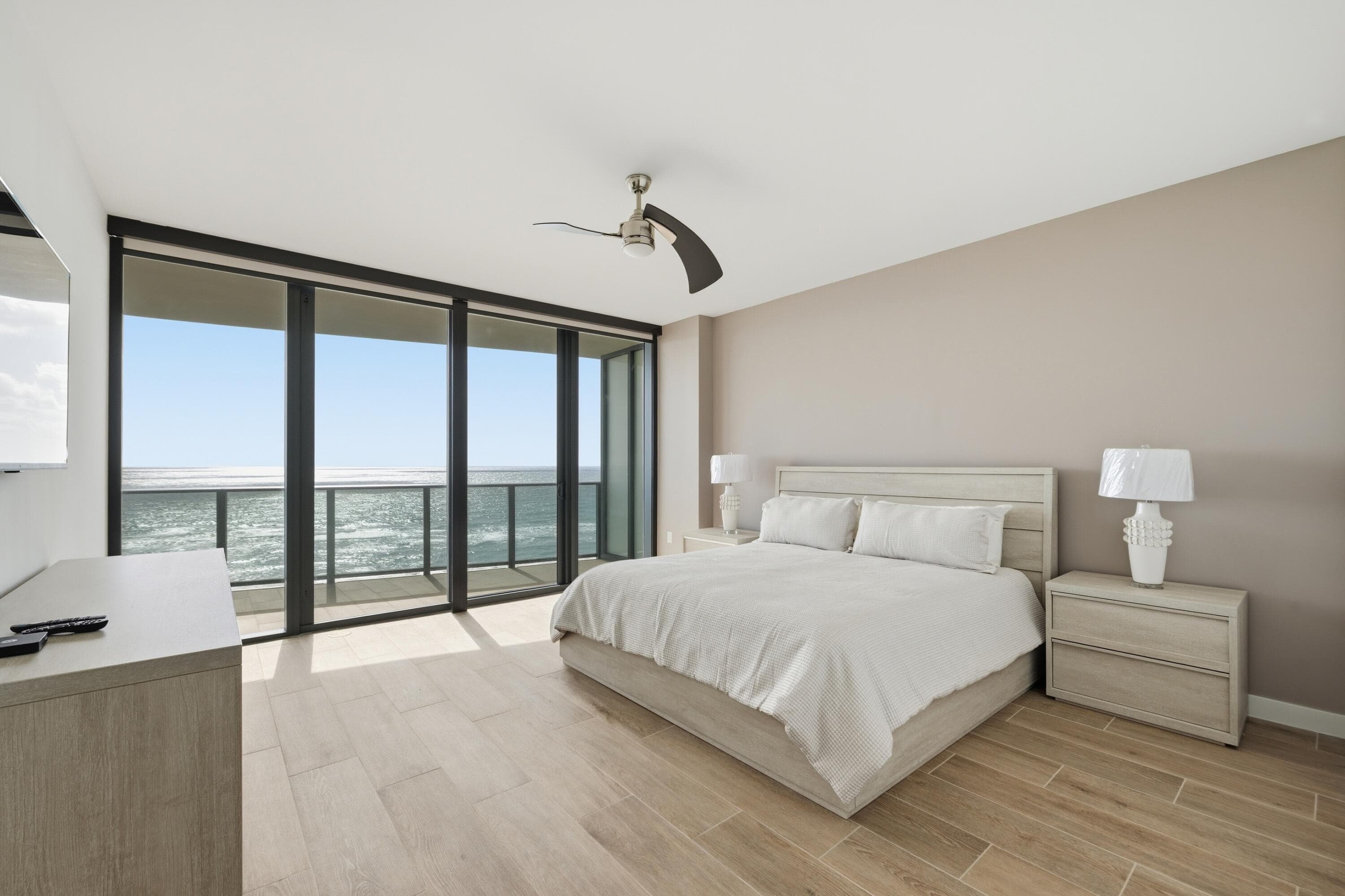 900 N Ocean Boulevard 802, Pompano Beach, FL 33062 — photo 20 of 59