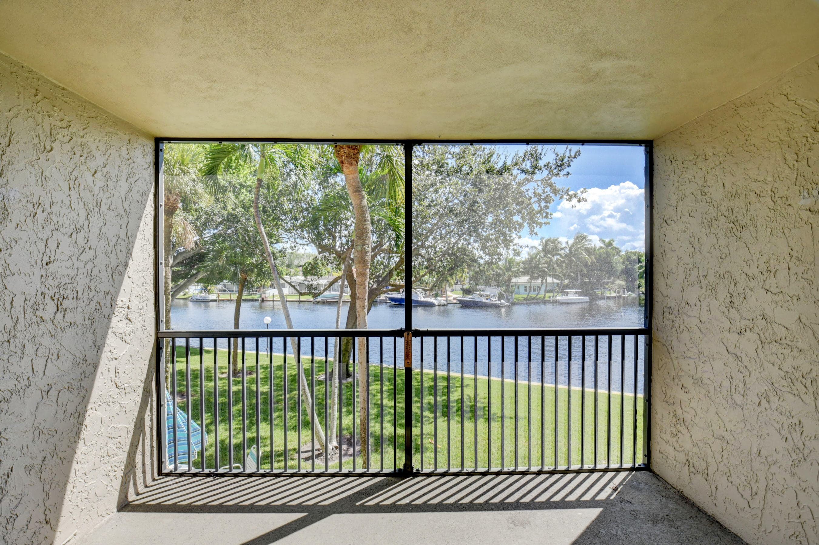14 Royal Palm Way 2050, Boca Raton, FL 33432 — photo 15 of 44