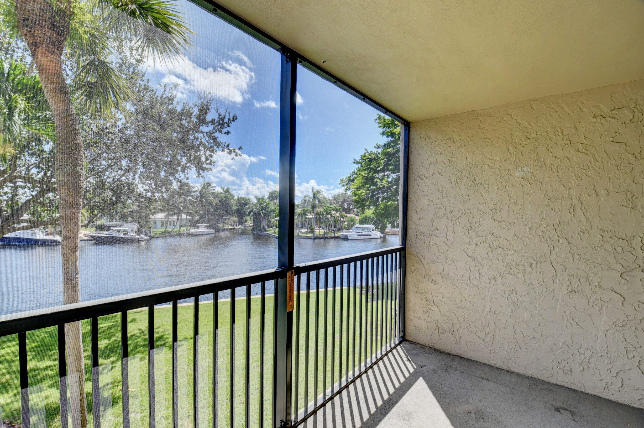14 Royal Palm Way 2050, Boca Raton, FL 33432 — photo 13 of 44