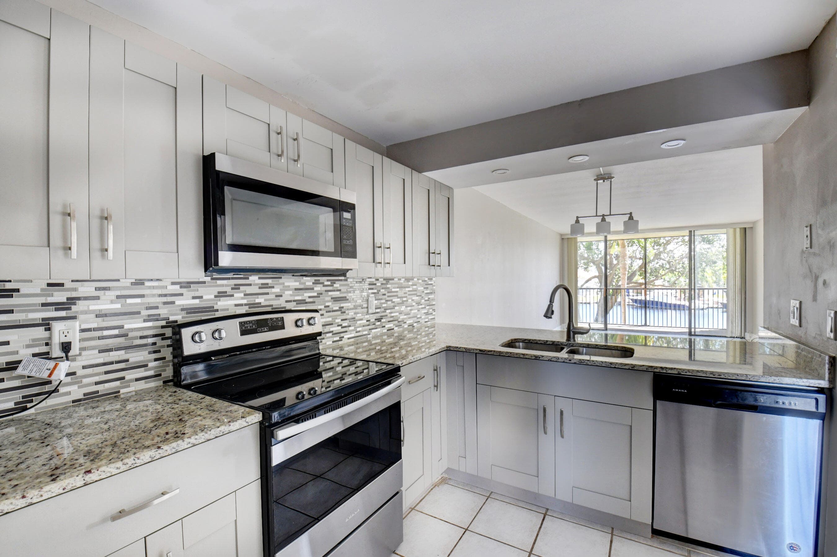 14 Royal Palm Way 2050, Boca Raton, FL 33432 — photo 21 of 44