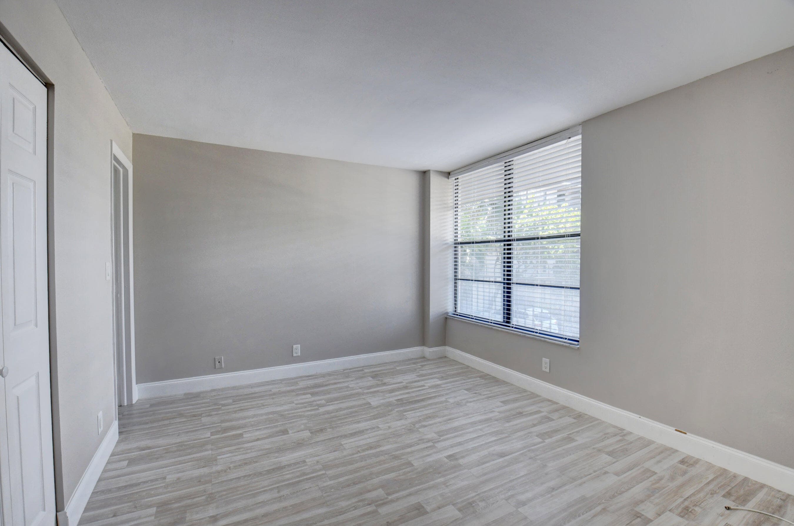 14 Royal Palm Way 2050, Boca Raton, FL 33432 — photo 30 of 44