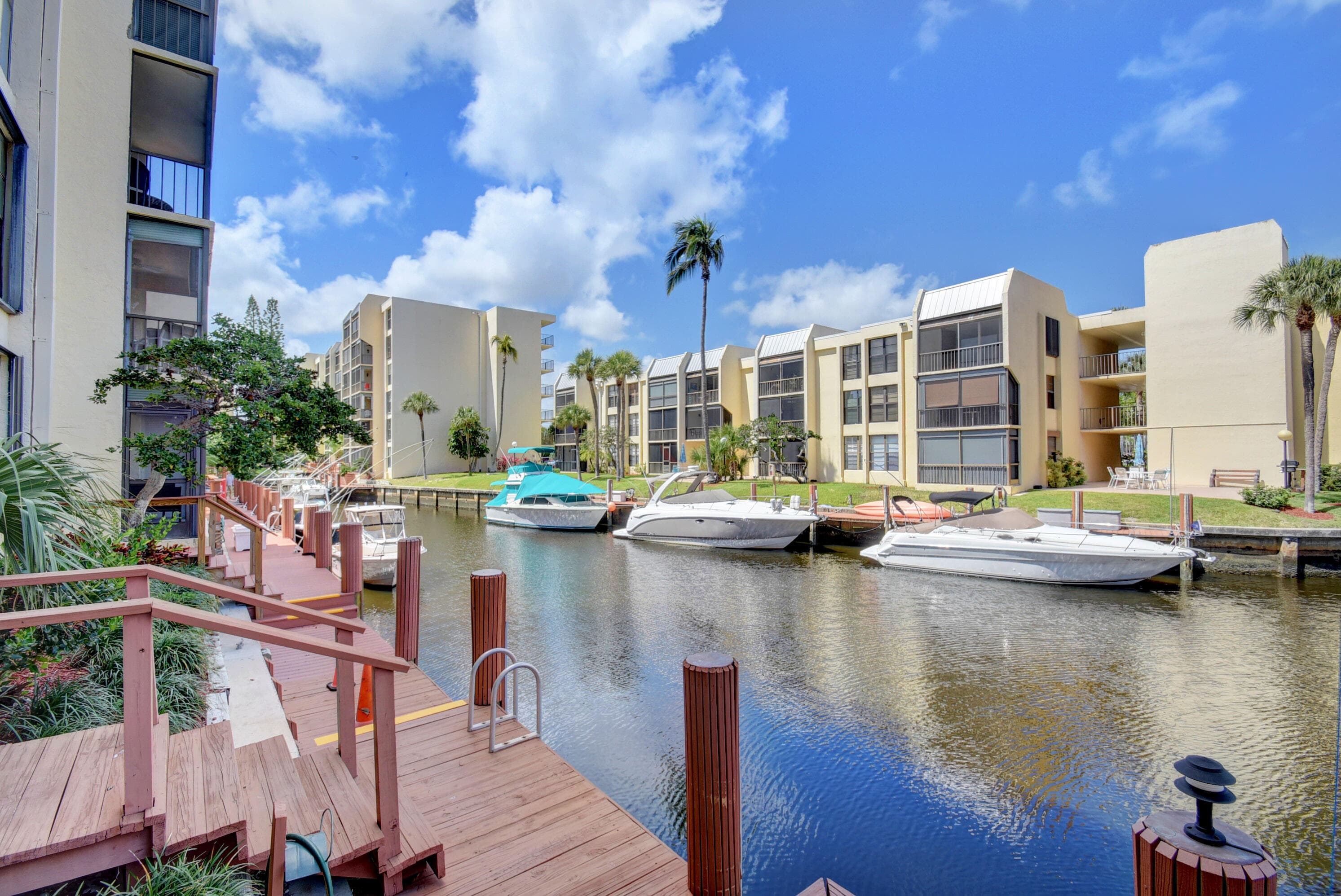 14 Royal Palm Way 2050, Boca Raton, FL 33432 — photo 38 of 44