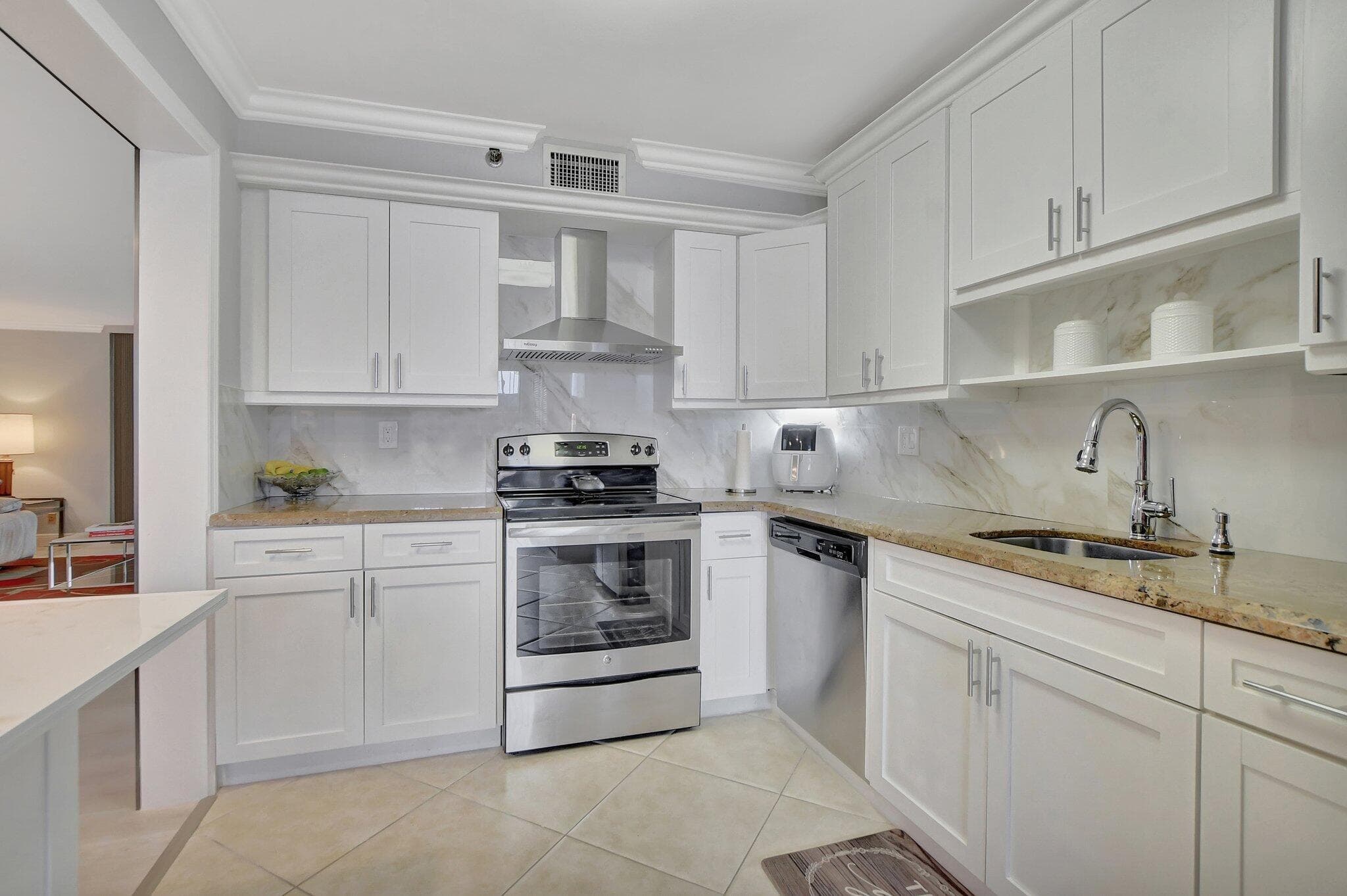 7194 Promenade Drive 102, Boca Raton, FL 33433 — photo 15 of 56