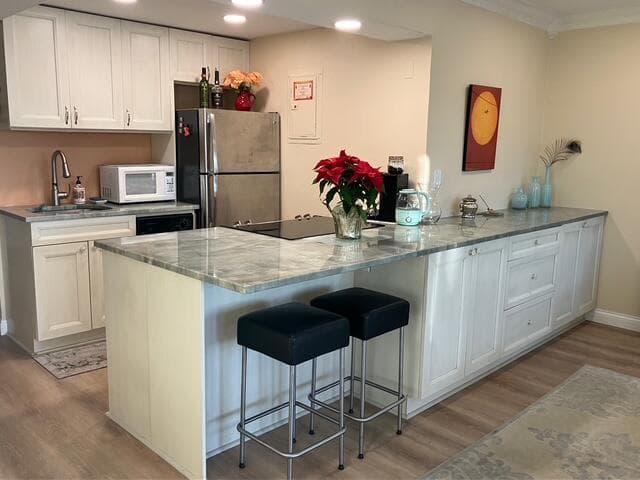 801 NE 18th Court 202, Fort Lauderdale, FL 33305 — photo 7 of 47