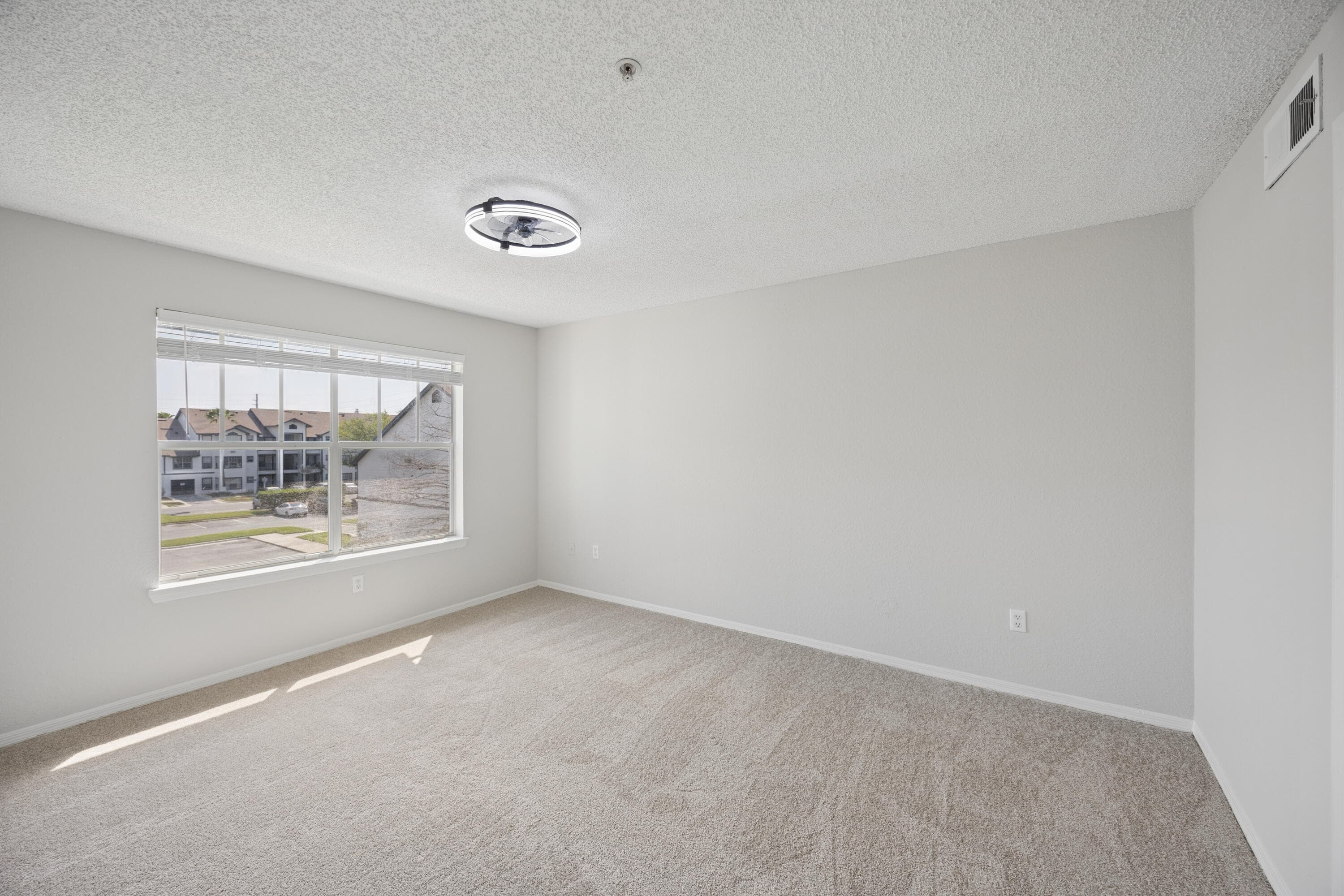 2213 Grand Cayman Court 1135, Kissimmee, FL 34741 — photo 9 of 33