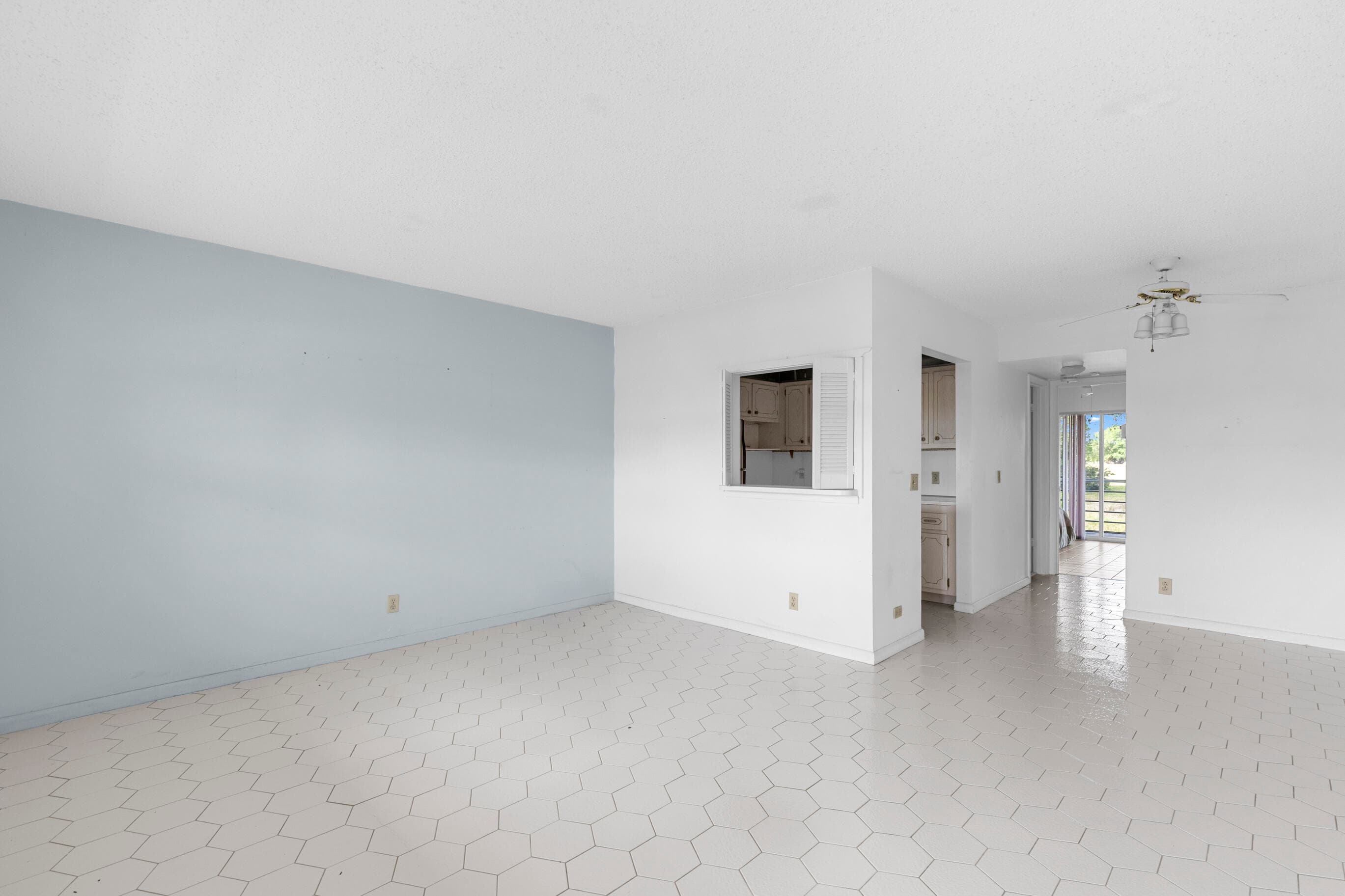 72 Ashby B, Deerfield Beach, FL 33442 — photo 2 of 36