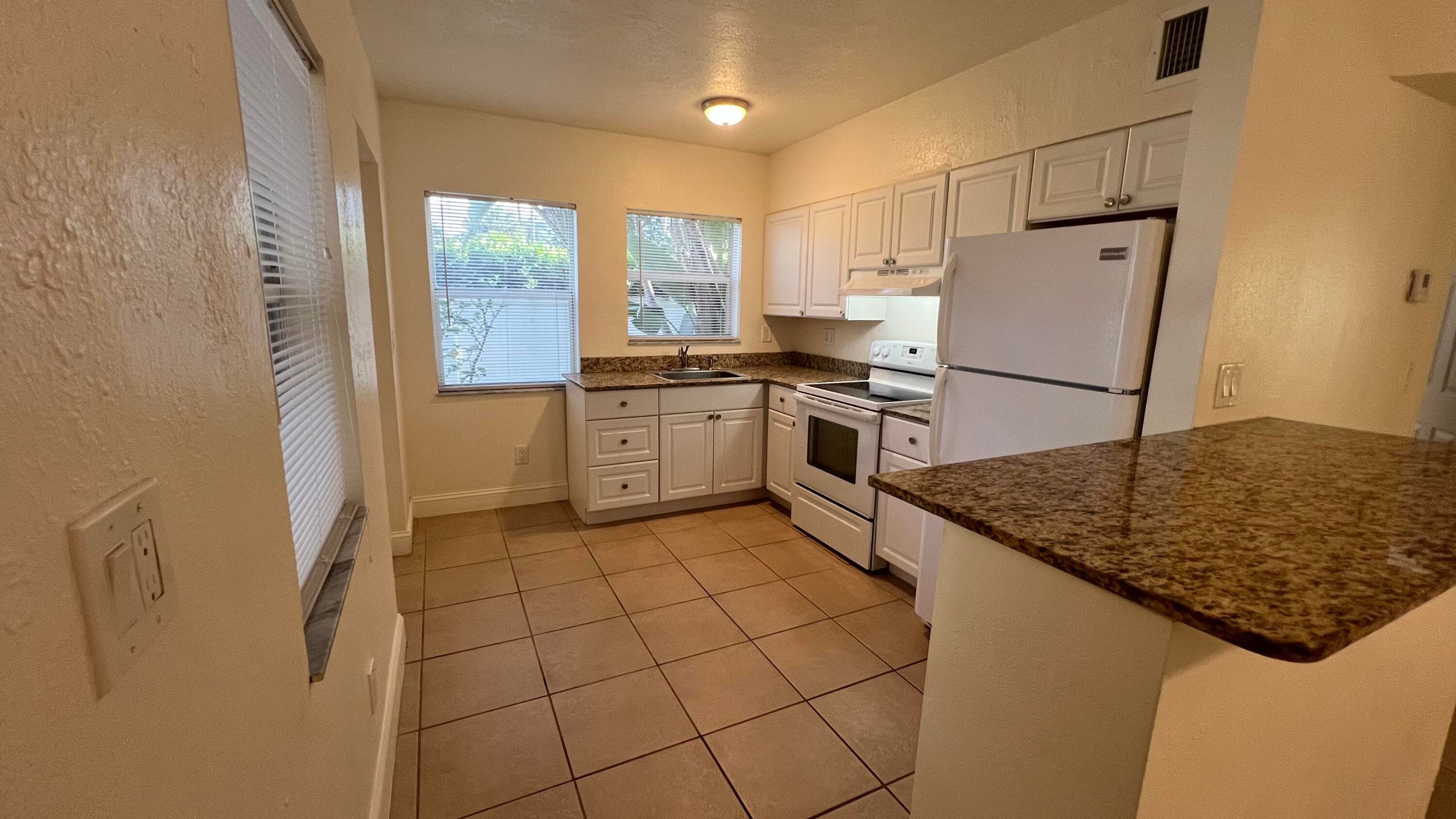 1301 NE 15th Street 1, Fort Lauderdale, FL 33304 — photo 5 of 19