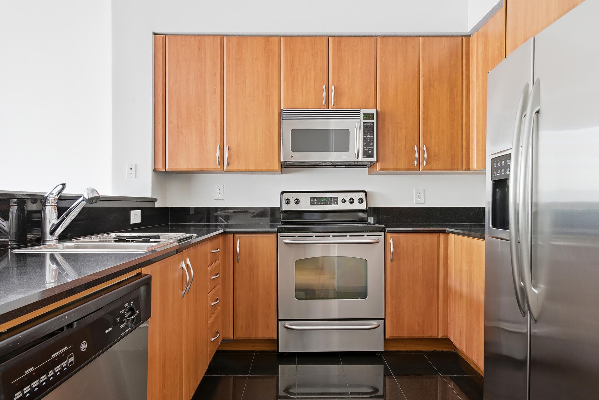 801 S Olive Avenue 425, West Palm Beach, FL 33401 — photo 7 of 46
