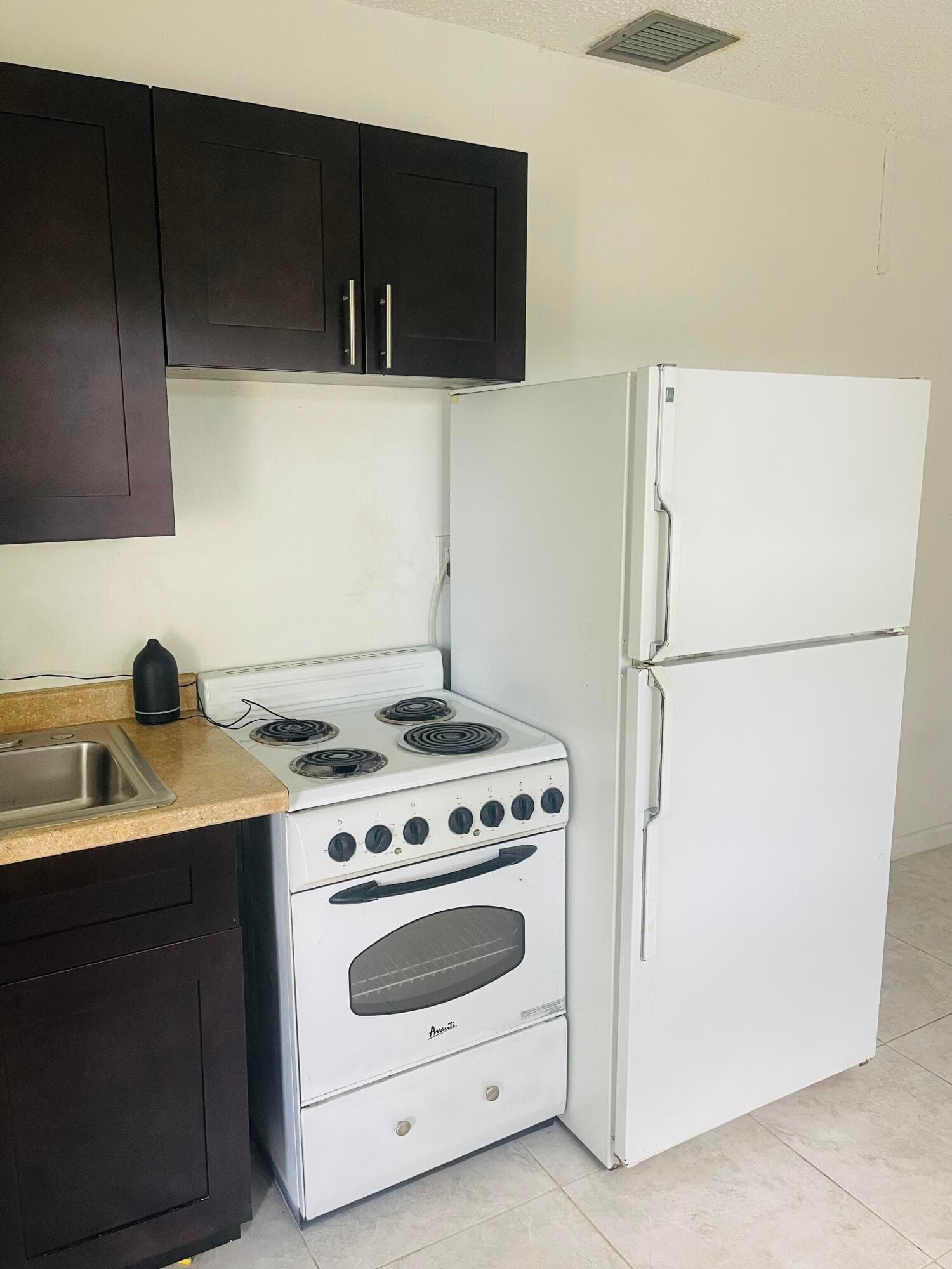11361 NW 32nd Place, Sunrise, FL 33323 — photo 6 of 7