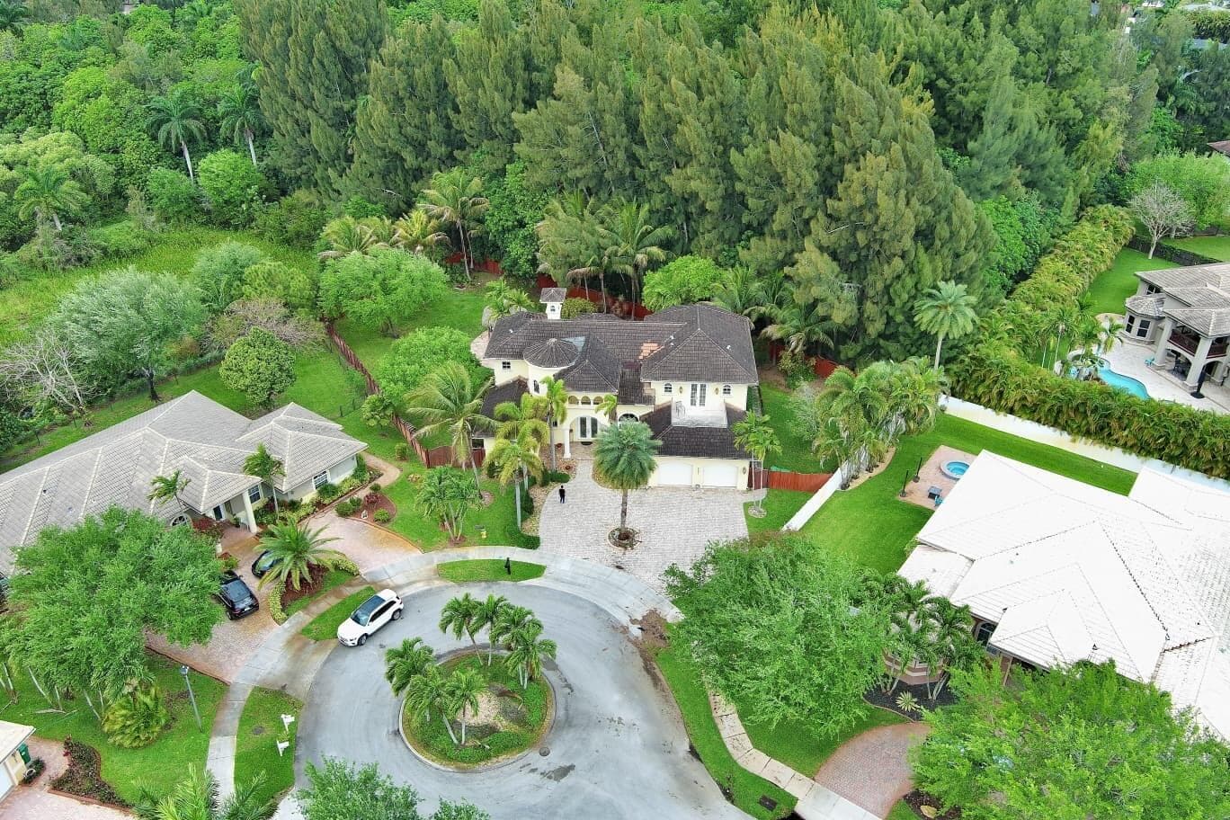 6301 SW 58th Court, Davie, FL 33314 — photo 10 of 46