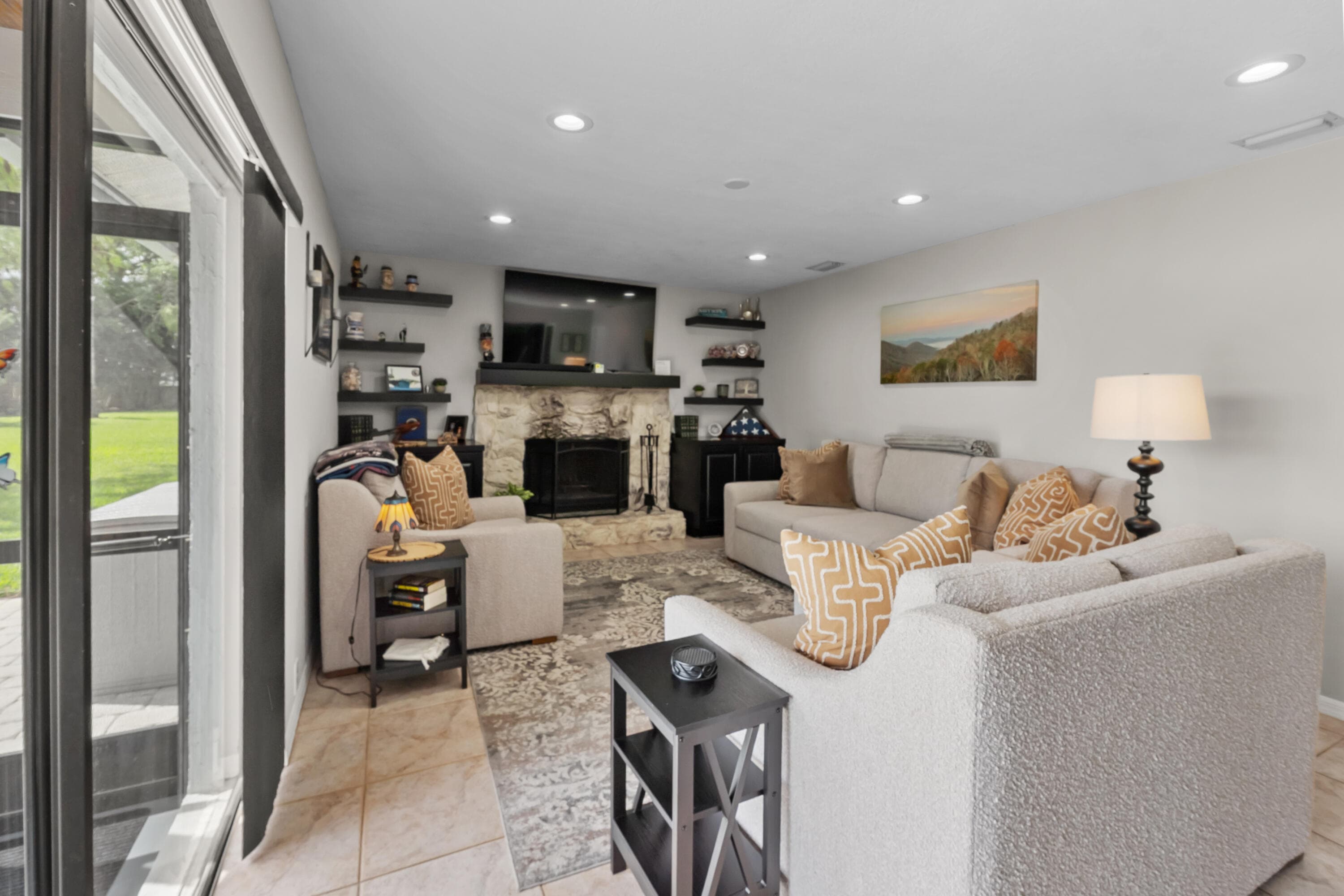 125 Parkwood Drive, Royal Palm Beach, FL 33411 — photo 13 of 50
