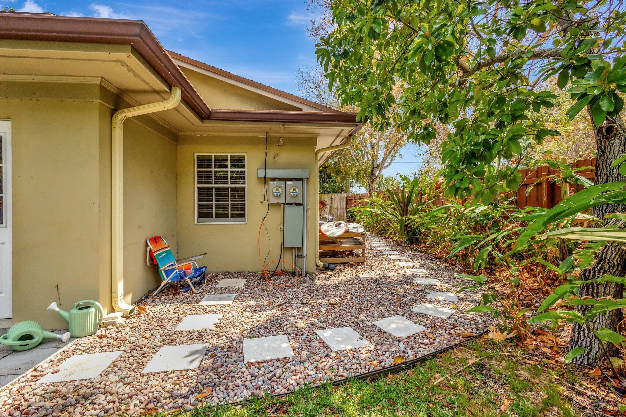 227 NE 12th Street 1, Delray Beach, FL 33444 — photo 5 of 26