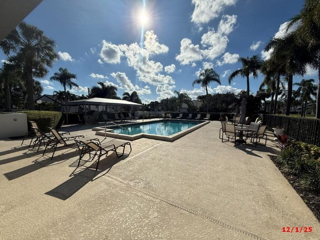 9 Windsor Lane, Boynton Beach, FL 33436 — photo 29 of 31