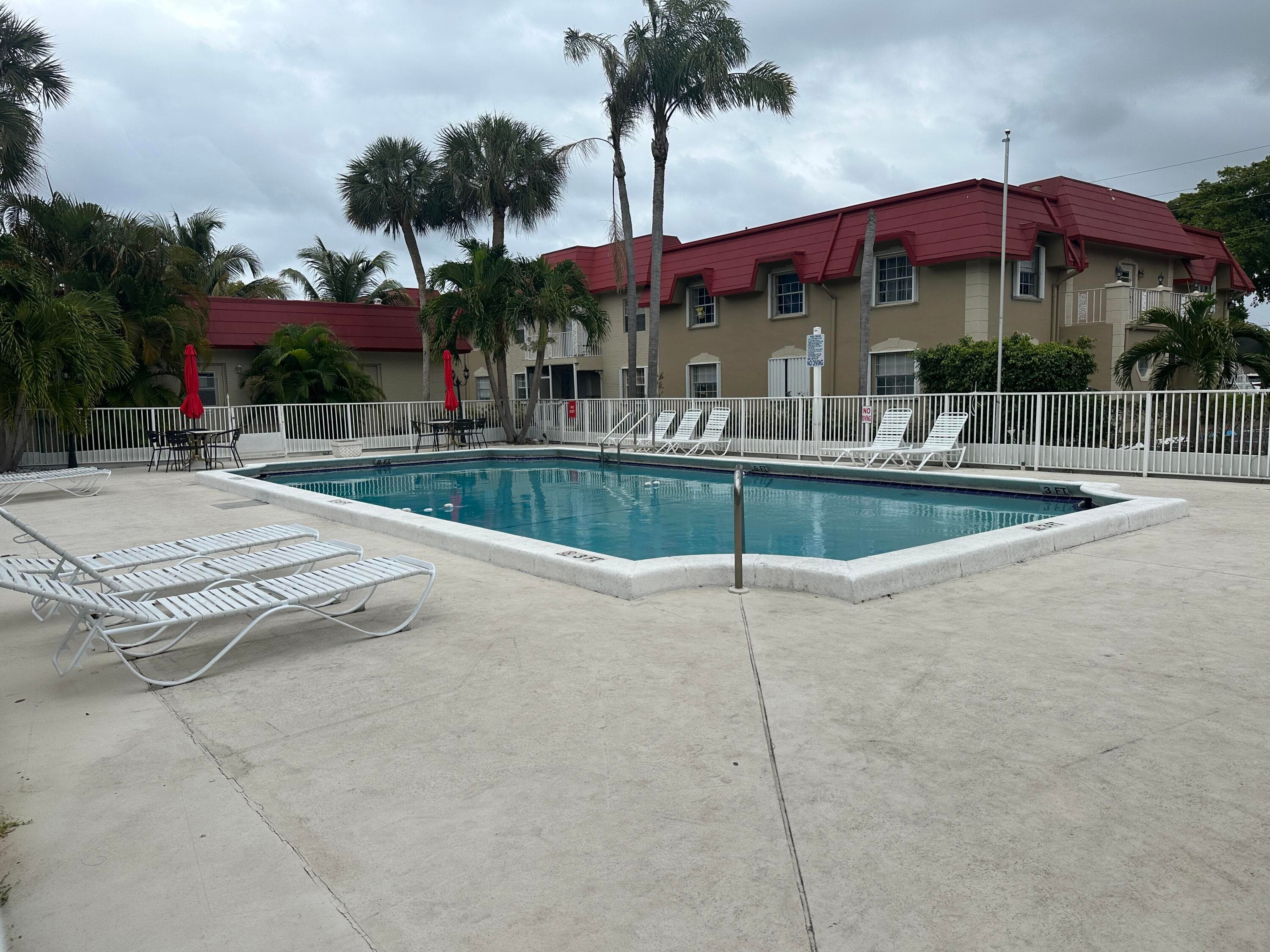 555 SE 8th Street 151, Deerfield Beach, FL 33441 — photo 2 of 24