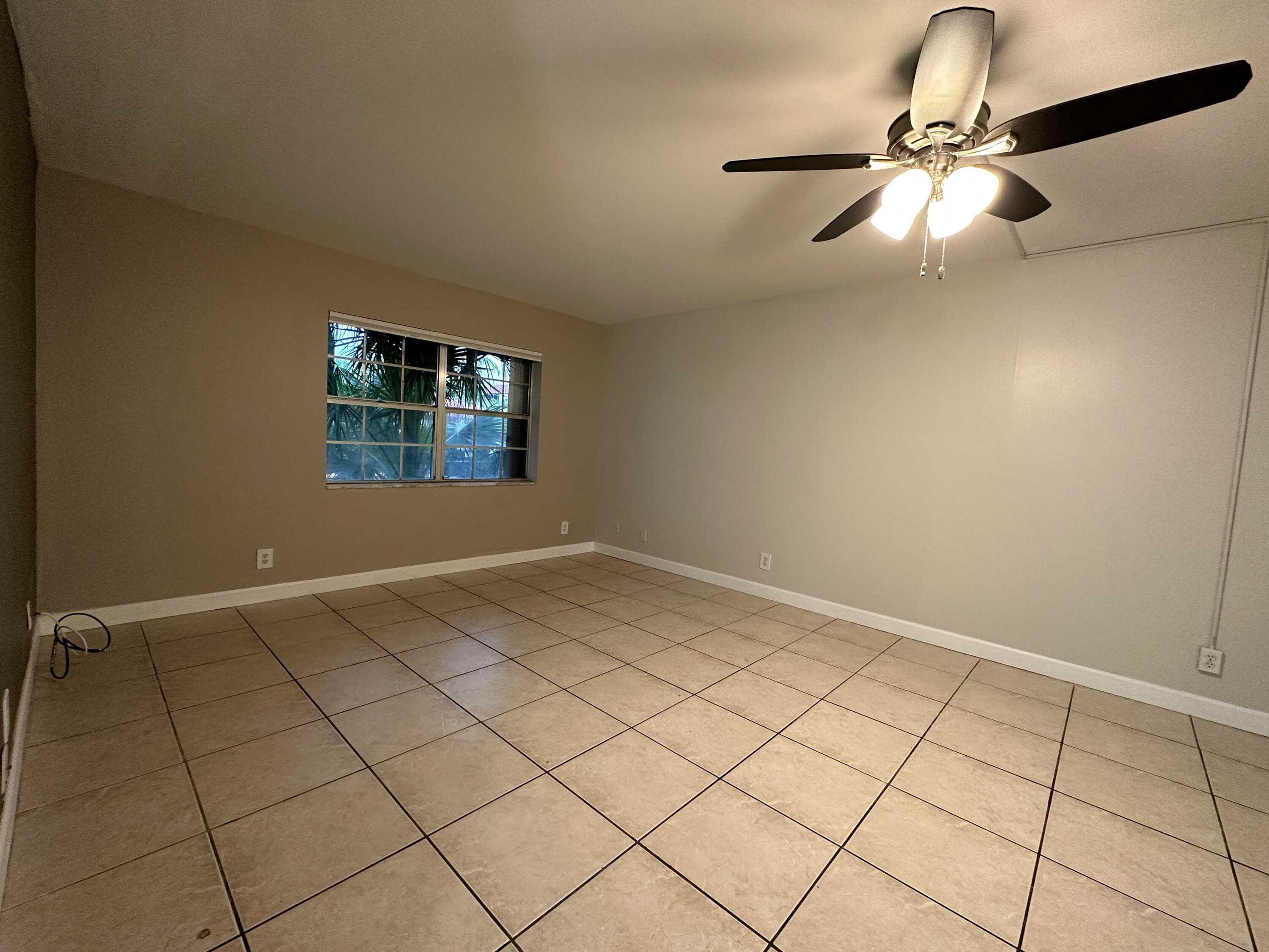 555 SE 8th Street 151, Deerfield Beach, FL 33441 — photo 11 of 24