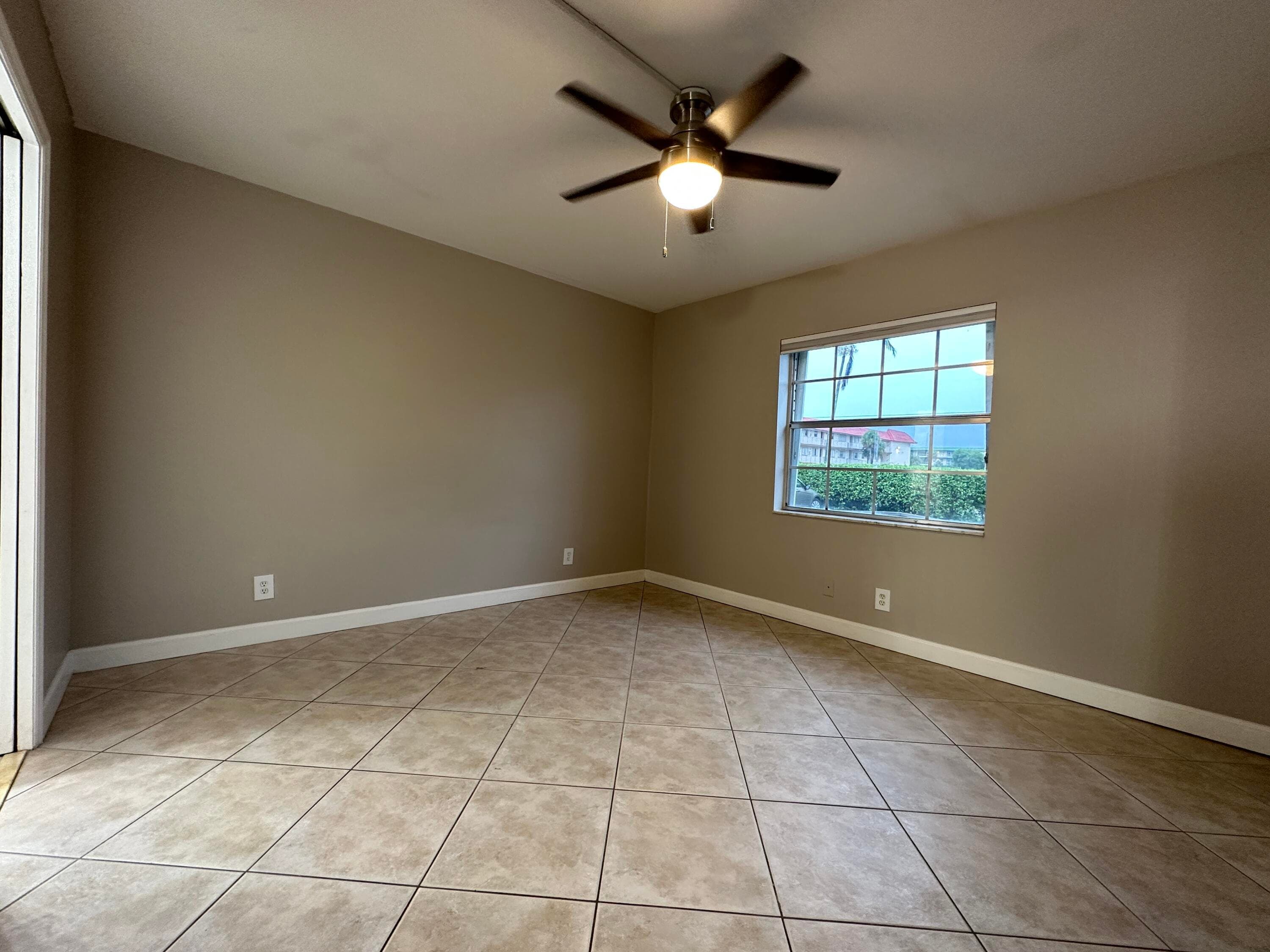 555 SE 8th Street 151, Deerfield Beach, FL 33441 — photo 14 of 24
