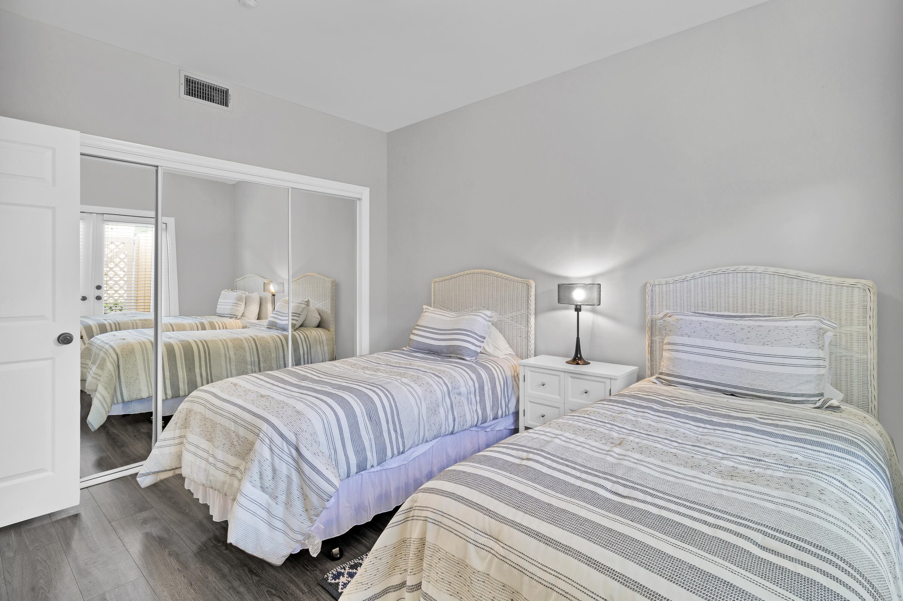 5520 N Harbor Village Drive 105, Vero Beach, FL 32967 — photo 19 of 36