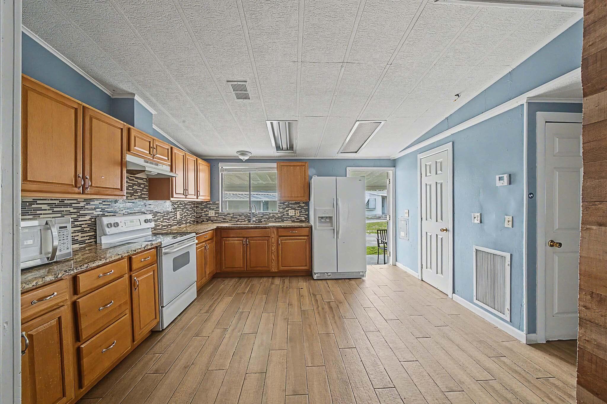 2681 Riviera Boulevard, West Palm Beach, FL 33409 — photo 15 of 48