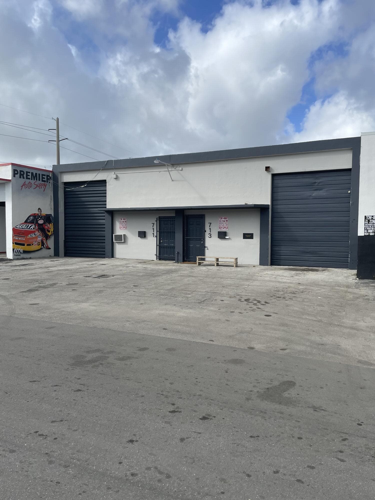 713 NW 6th Avenue, Fort Lauderdale, FL 33311 — photo 1 of 6
