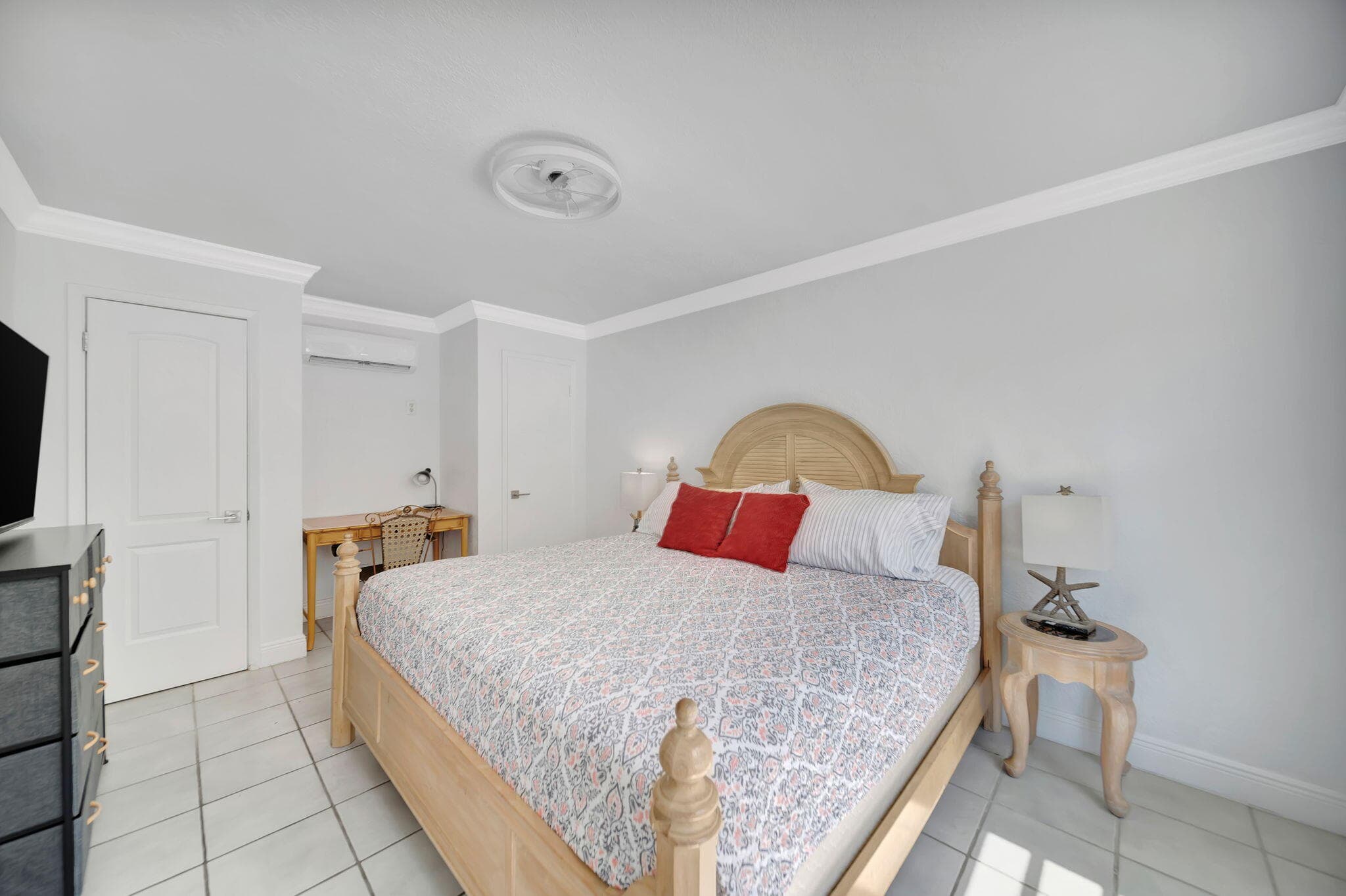 2724 NE 14th Street 3, Fort Lauderdale, FL 33304 — photo 7 of 16
