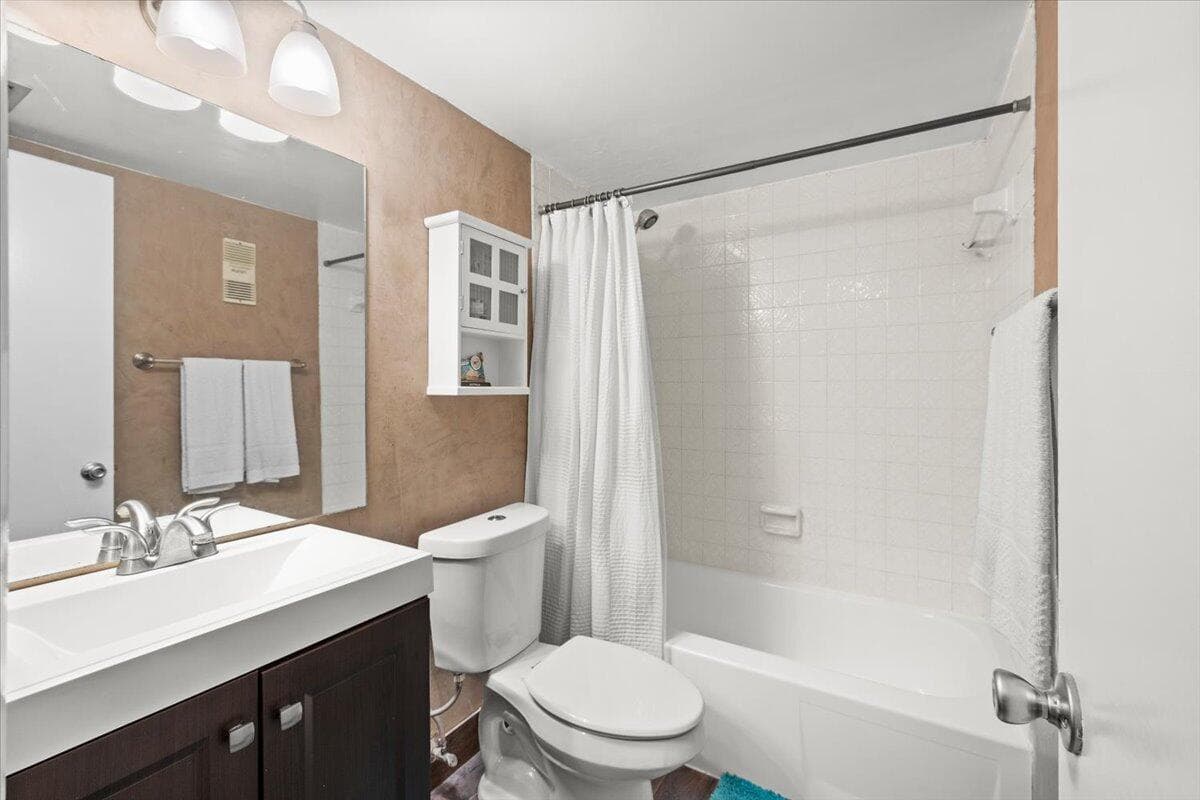 6755 W Broward Boulevard 209, Plantation, FL 33317 — photo 16 of 19