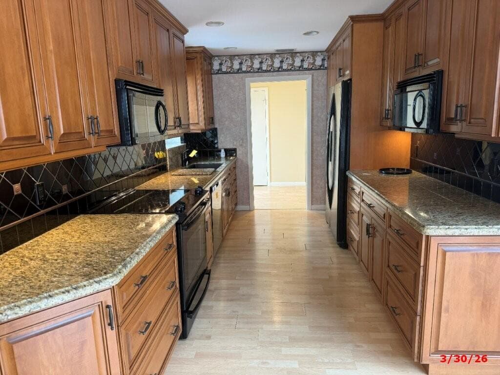 9 Windsor Lane, Boynton Beach, FL 33436 — photo 9 of 31