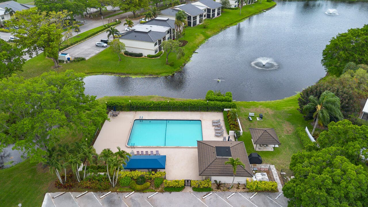 12962 Briarlake Drive 103, Palm Beach Gardens, FL 33418 — photo 27 of 32