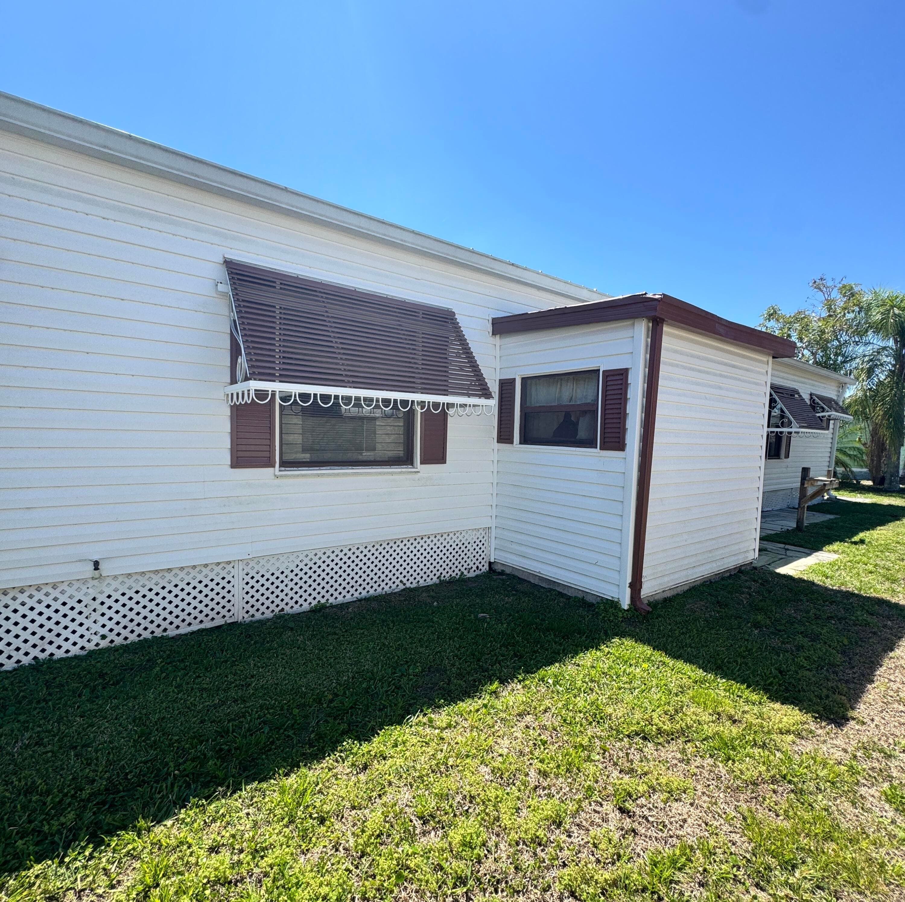 37 San Roberto, Fort Pierce, FL 34951 — photo 8 of 38