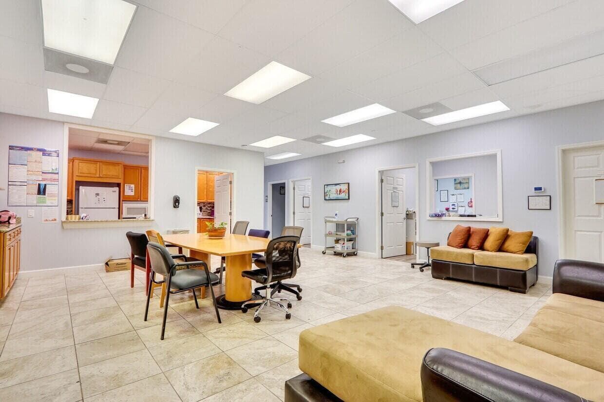 1405 SE Goldtree Drive, Port St. Lucie, FL 34952 — photo 12 of 52